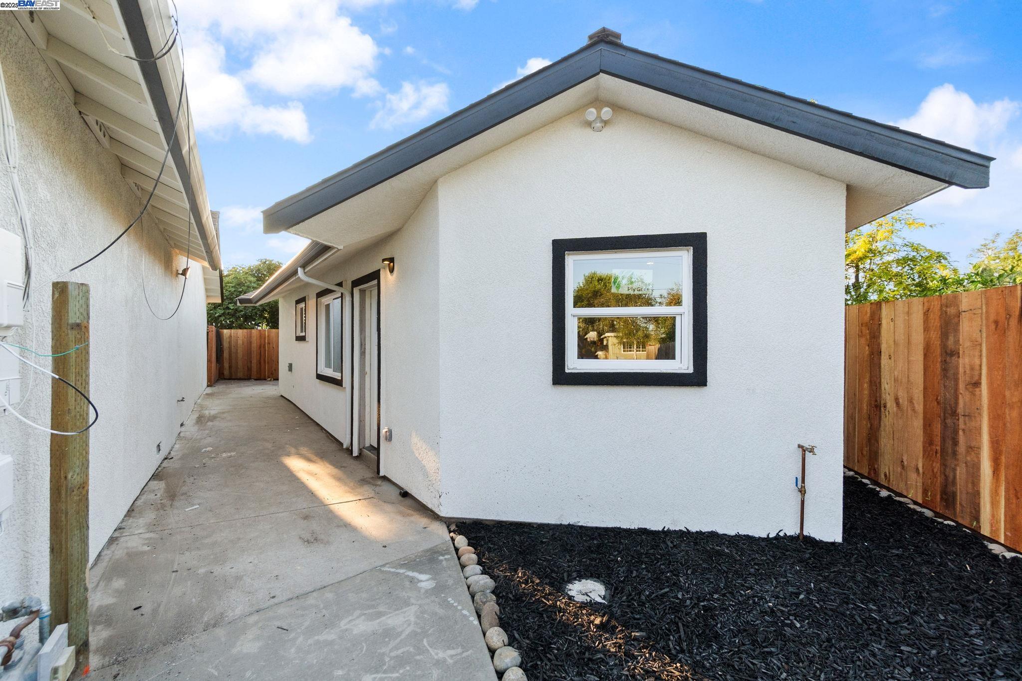 Detail Gallery Image 24 of 42 For 3631 Trenton Ct, Fremont,  CA 94538 - 5 Beds | 4 Baths
