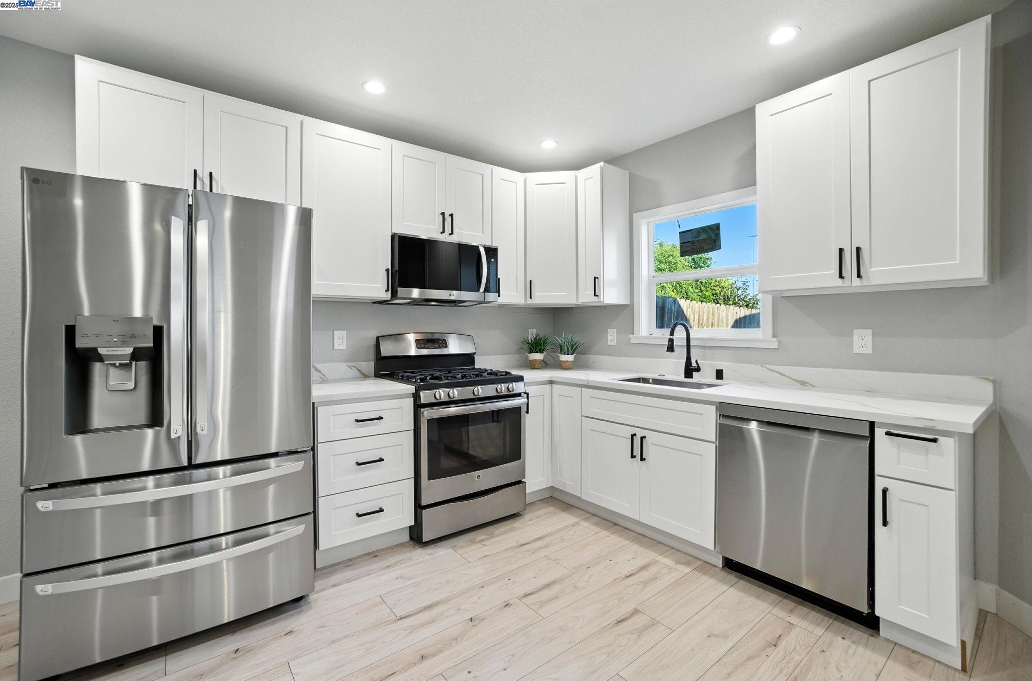 Detail Gallery Image 30 of 42 For 3631 Trenton Ct, Fremont,  CA 94538 - 5 Beds | 4 Baths