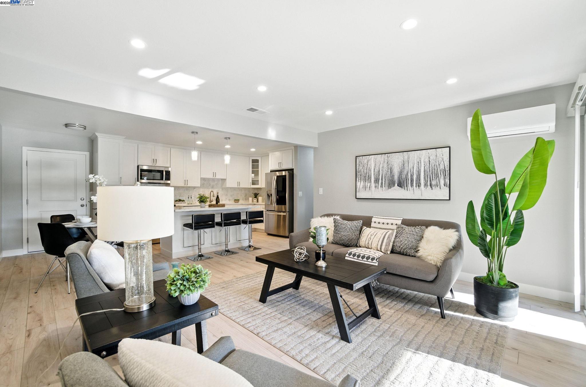 Detail Gallery Image 4 of 42 For 3631 Trenton Ct, Fremont,  CA 94538 - 5 Beds | 4 Baths