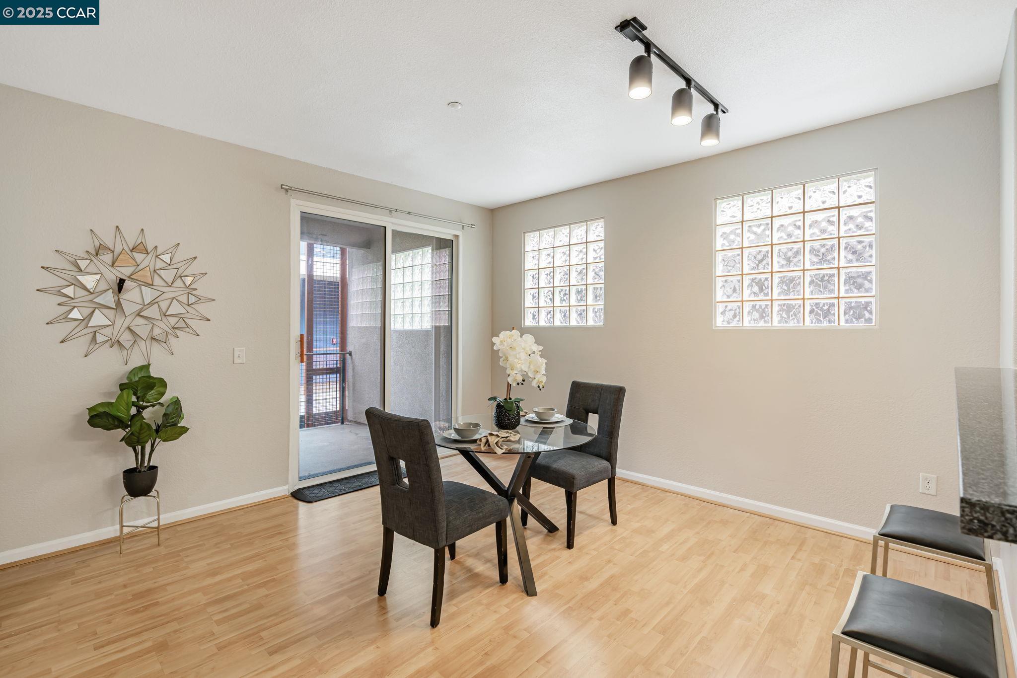 Photo #15: 41104760 Listing: Photo #15