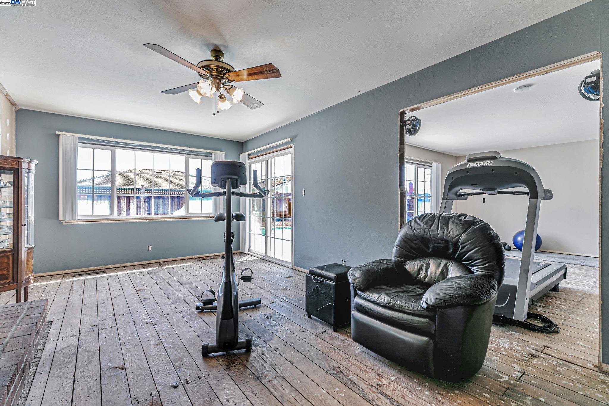 Detail Gallery Image 8 of 29 For 38353 Farwell Dr, Fremont,  CA 94536 - 4 Beds | 2 Baths
