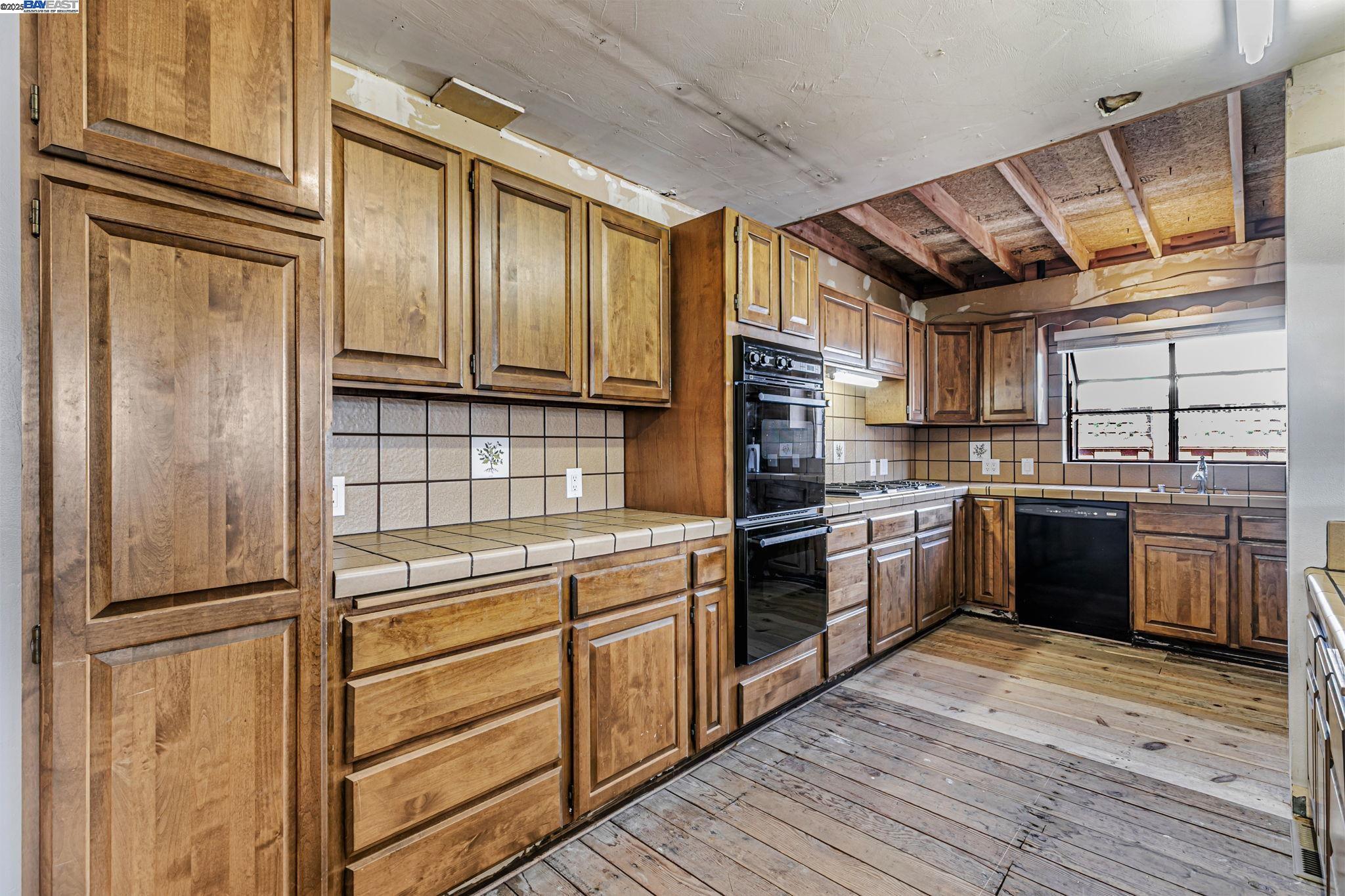 Detail Gallery Image 10 of 29 For 38353 Farwell Dr, Fremont,  CA 94536 - 4 Beds | 2 Baths