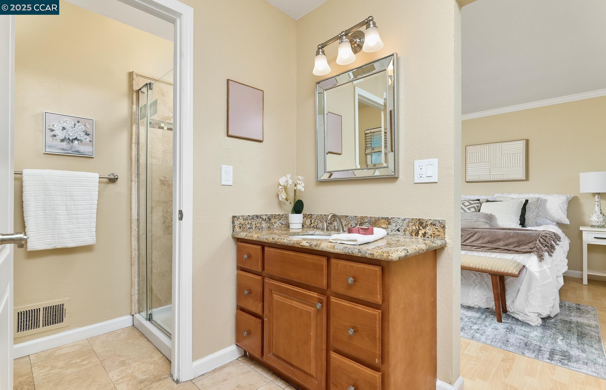 Detail Gallery Image 16 of 29 For 3972 Meadowbrook Cir, Pittsburg,  CA 94565 - 3 Beds | 2 Baths