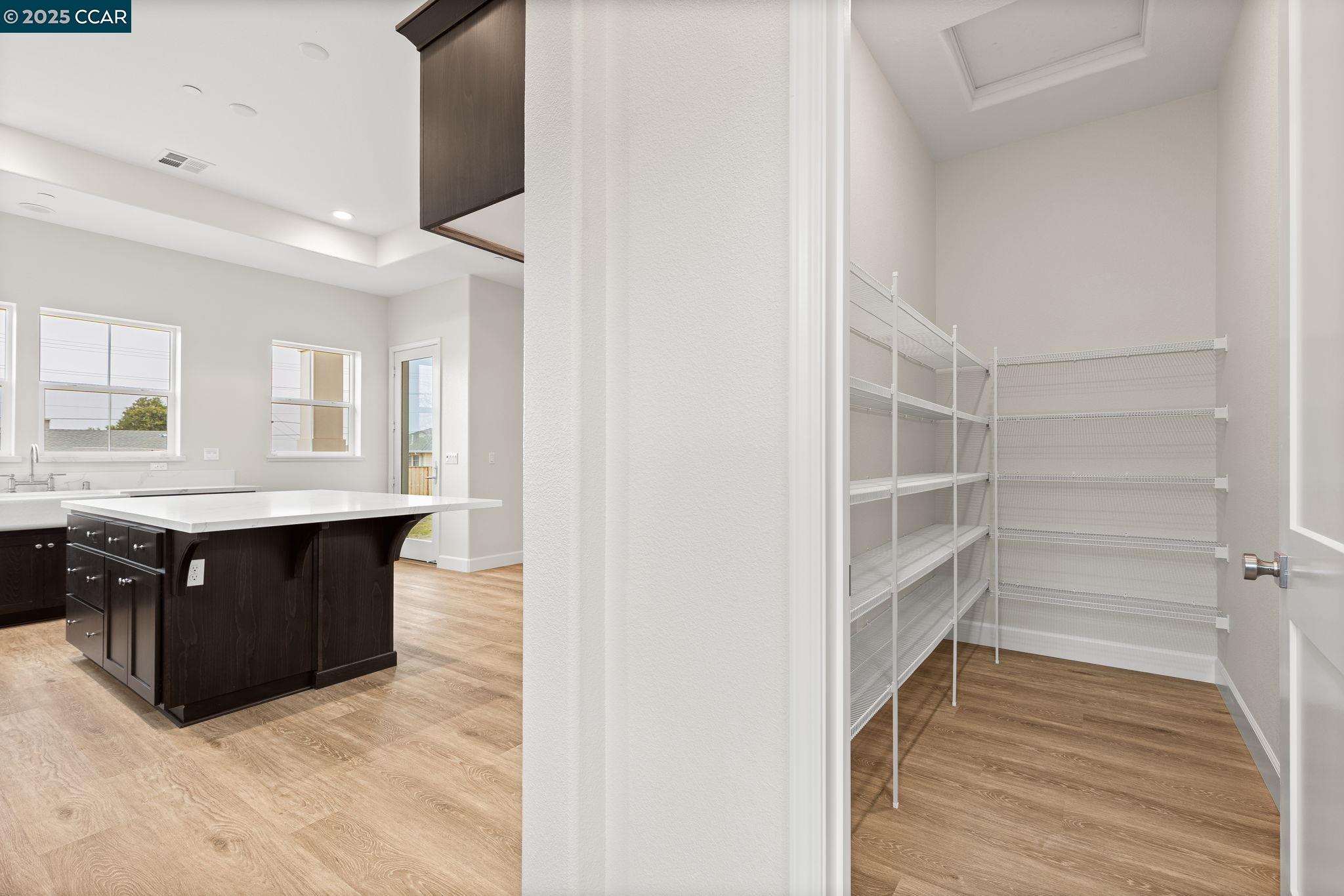 Detail Gallery Image 7 of 35 For 2955 Almondwood Place, Oakley,  CA 94561 - 4 Beds | 3/1 Baths