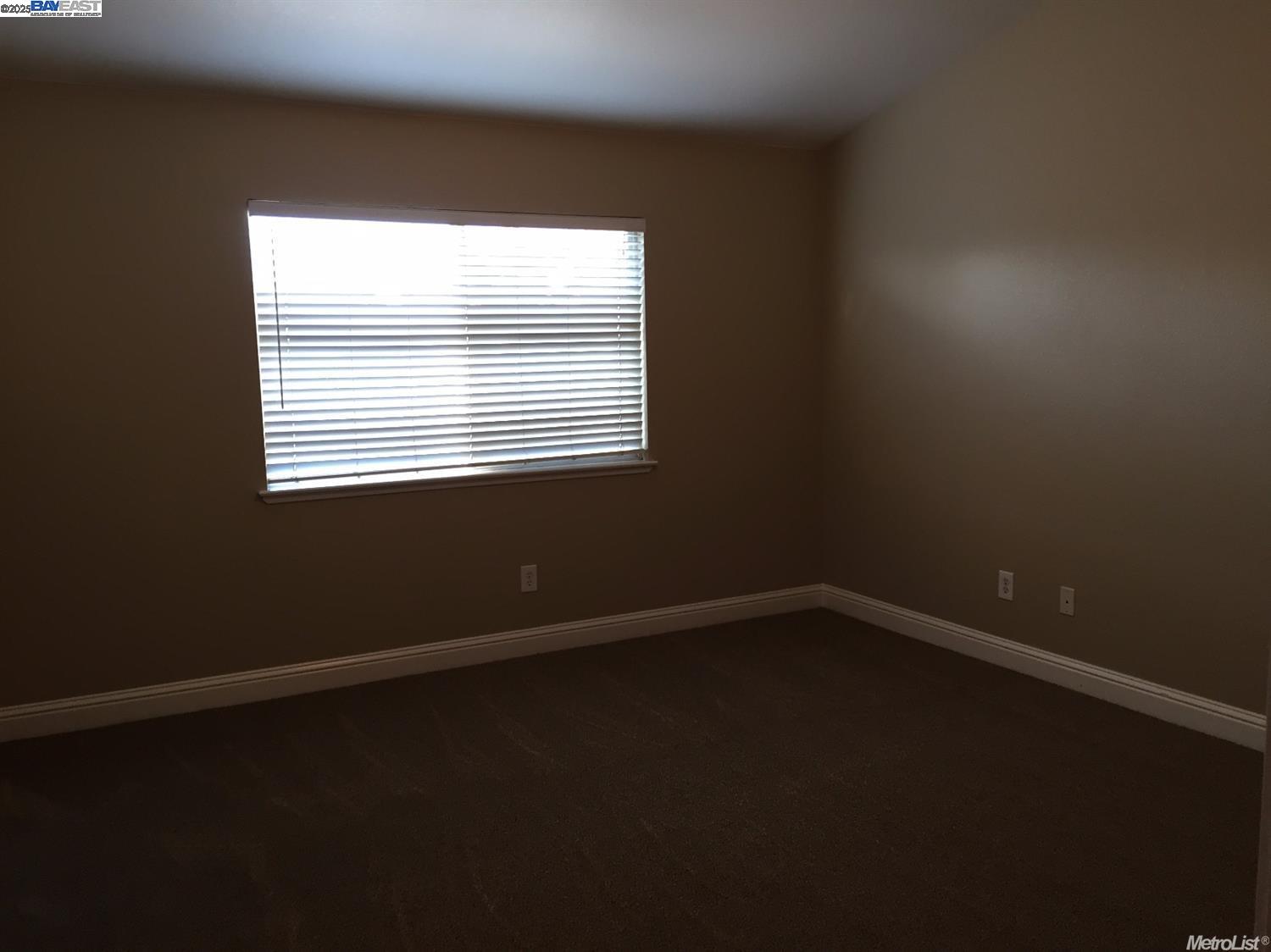 Detail Gallery Image 13 of 14 For 675 W Alameda St, Manteca,  CA 95336 - 4 Beds | 2 Baths