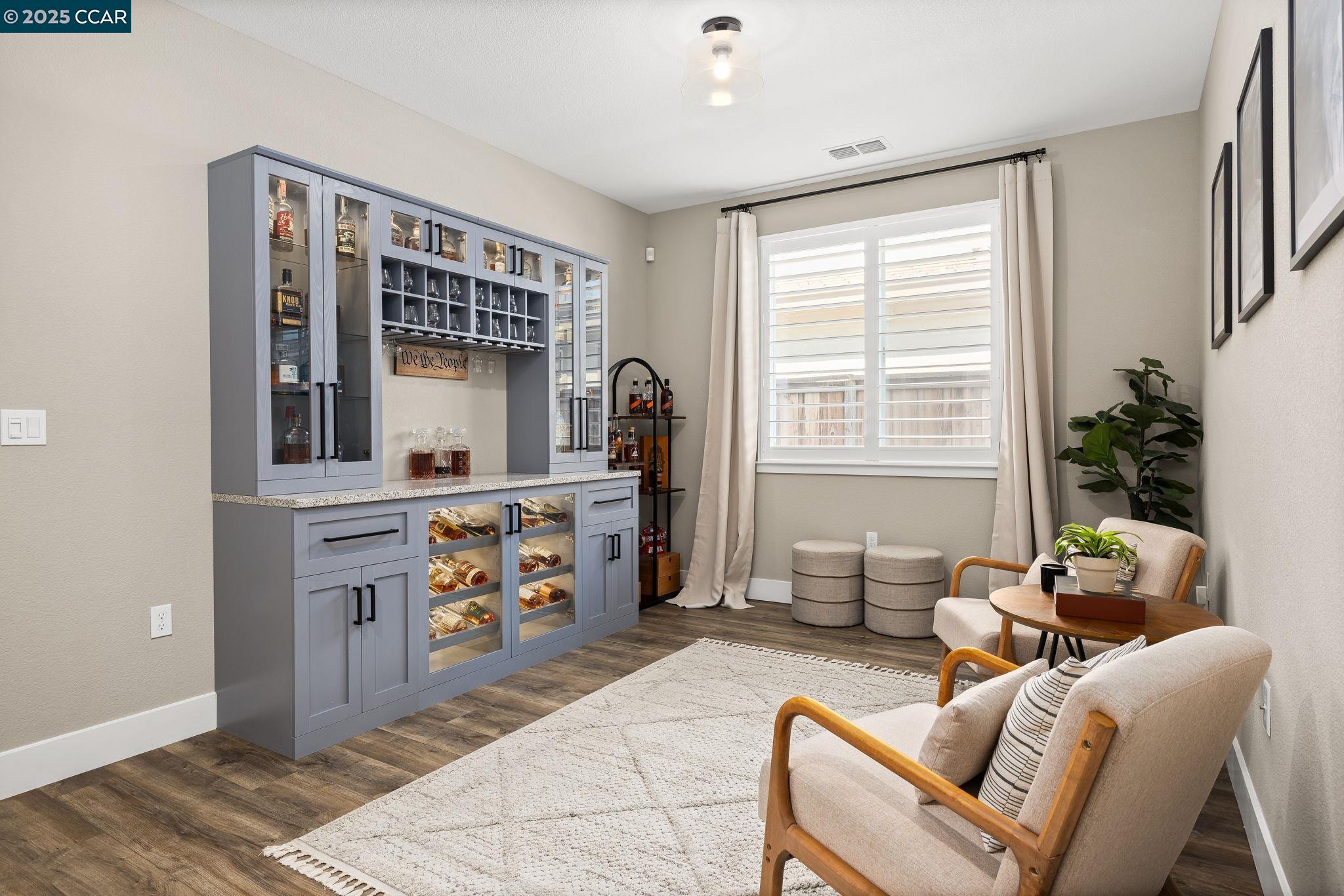 Detail Gallery Image 11 of 27 For 9521 Pescadero Cir, Discovery Bay,  CA 94505 - 3 Beds | 2/1 Baths