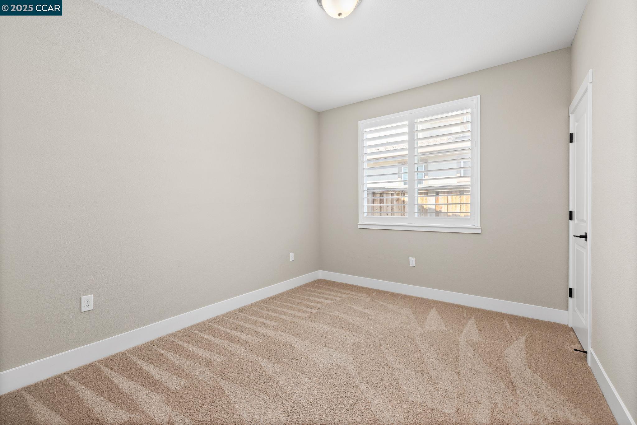 Detail Gallery Image 12 of 27 For 9521 Pescadero Cir, Discovery Bay,  CA 94505 - 3 Beds | 2/1 Baths