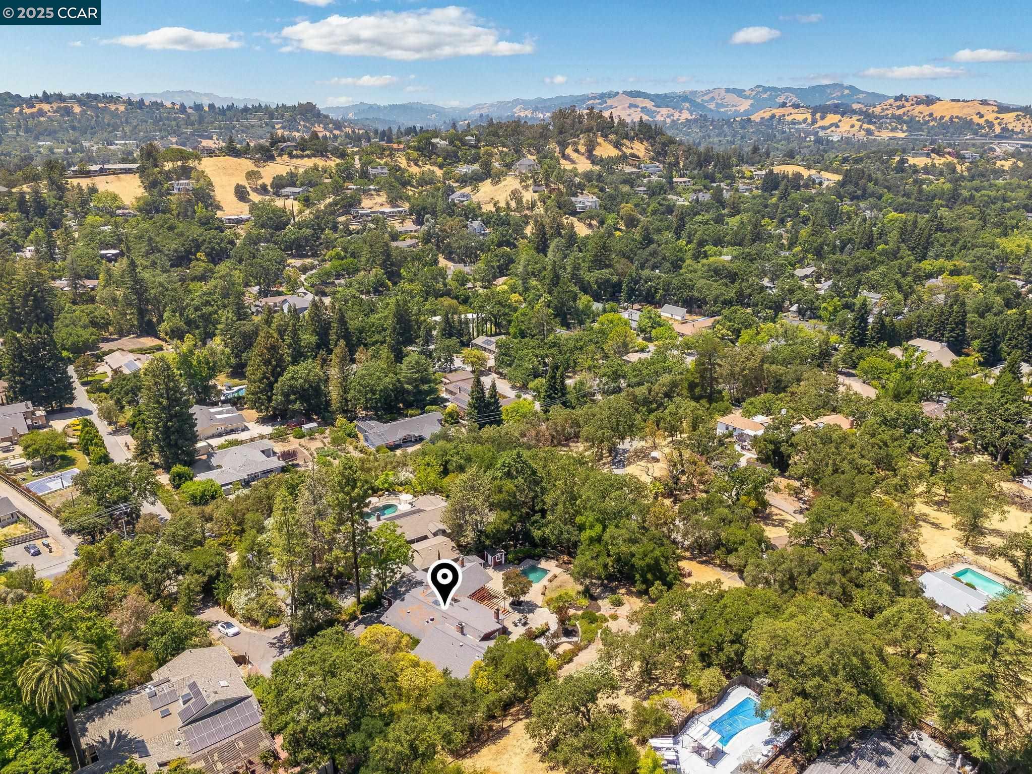 Detail Gallery Image 25 of 26 For 1968 Meadow Rd, Walnut Creek,  CA 94595 - 4 Beds | 3 Baths