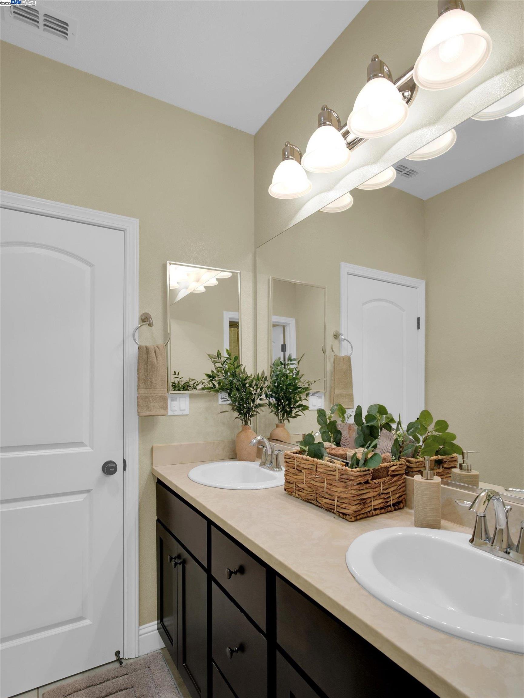 Detail Gallery Image 36 of 58 For 582 Pasture Ave, Lathrop,  CA 95330 - 4 Beds | 3 Baths