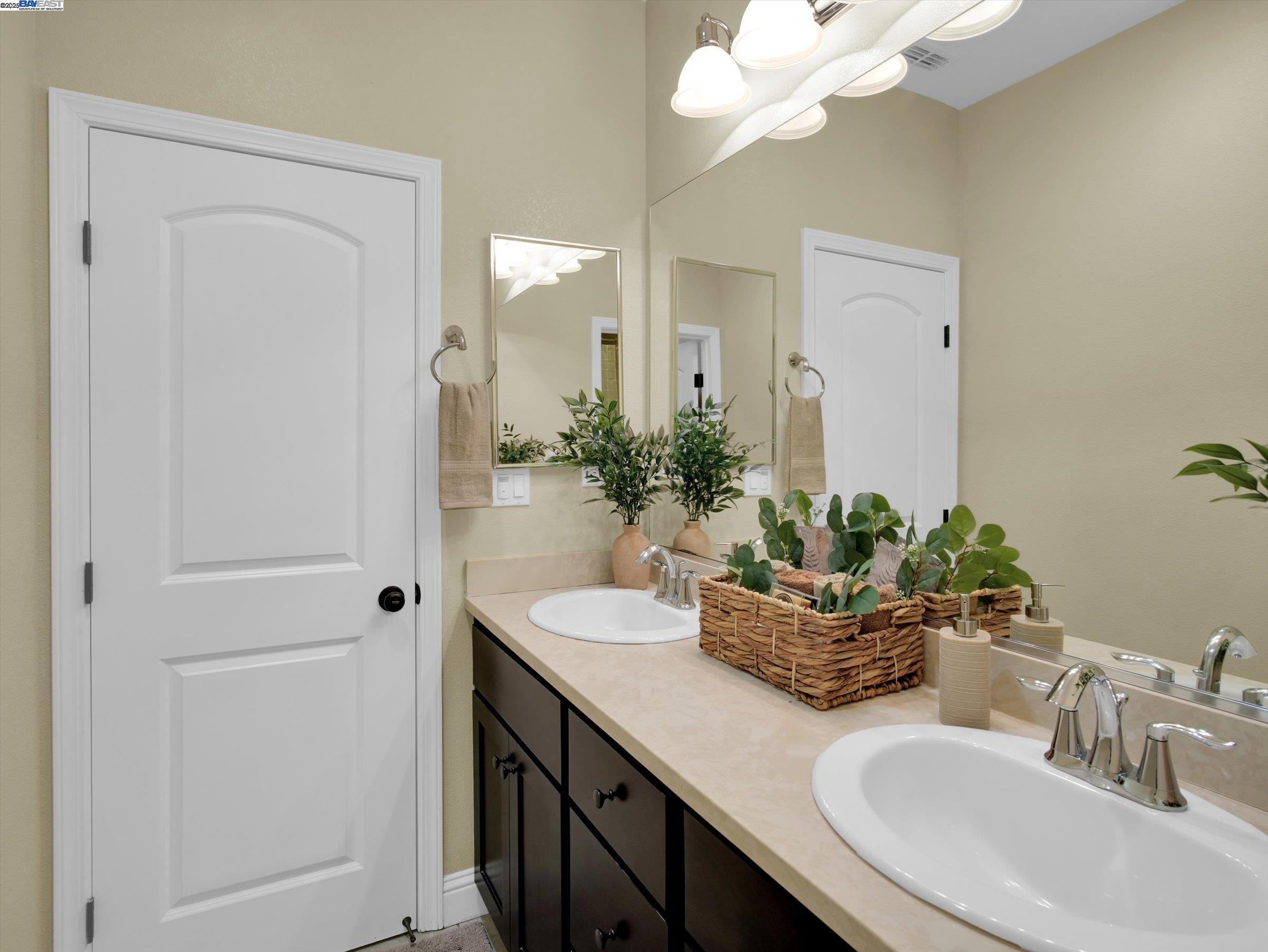 Detail Gallery Image 37 of 58 For 582 Pasture Ave, Lathrop,  CA 95330 - 4 Beds | 3 Baths