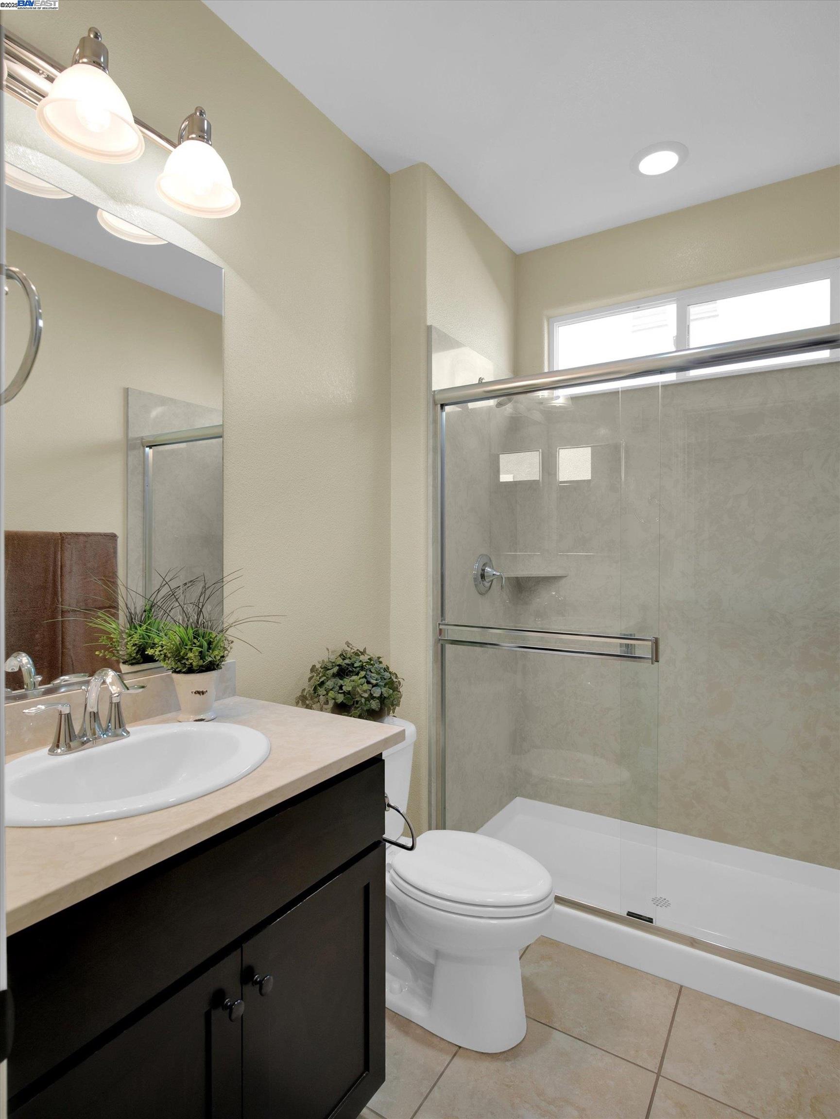 Detail Gallery Image 9 of 58 For 582 Pasture Ave, Lathrop,  CA 95330 - 4 Beds | 3 Baths