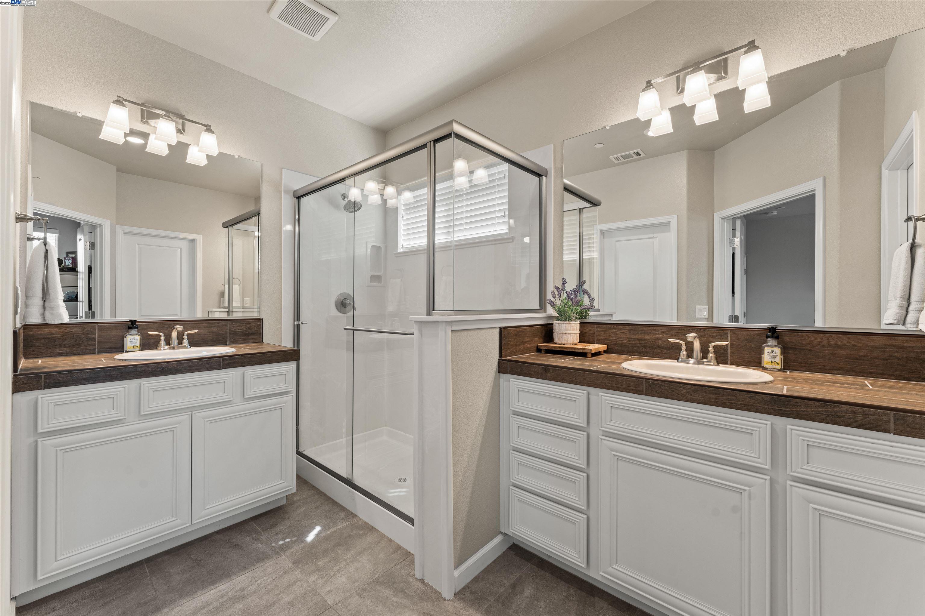 Detail Gallery Image 27 of 47 For 3008 Jaffrey St, Roseville,  CA 95747 - 5 Beds | 4/1 Baths