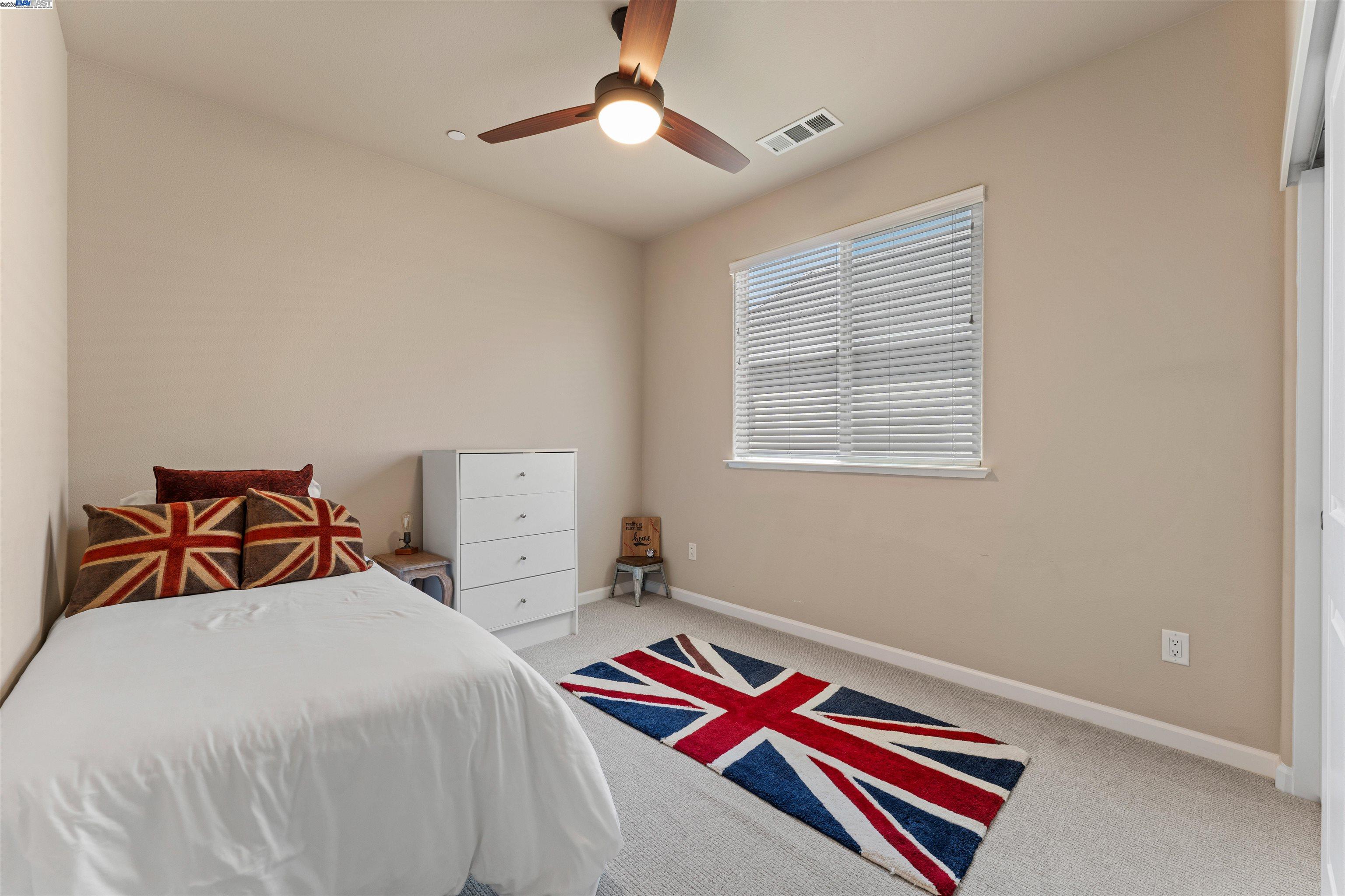 Detail Gallery Image 32 of 47 For 3008 Jaffrey St, Roseville,  CA 95747 - 5 Beds | 4/1 Baths