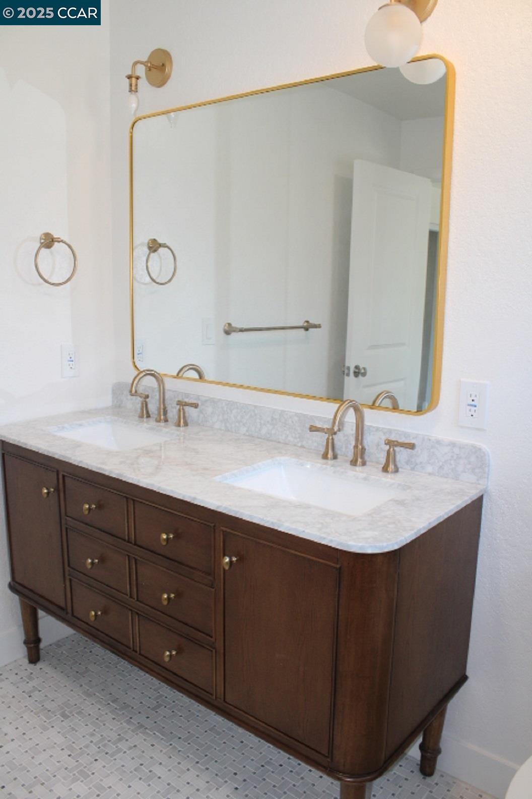 Detail Gallery Image 22 of 30 For 2443 Stokes Ave, Pinole,  CA 94564 - 3 Beds | 2 Baths