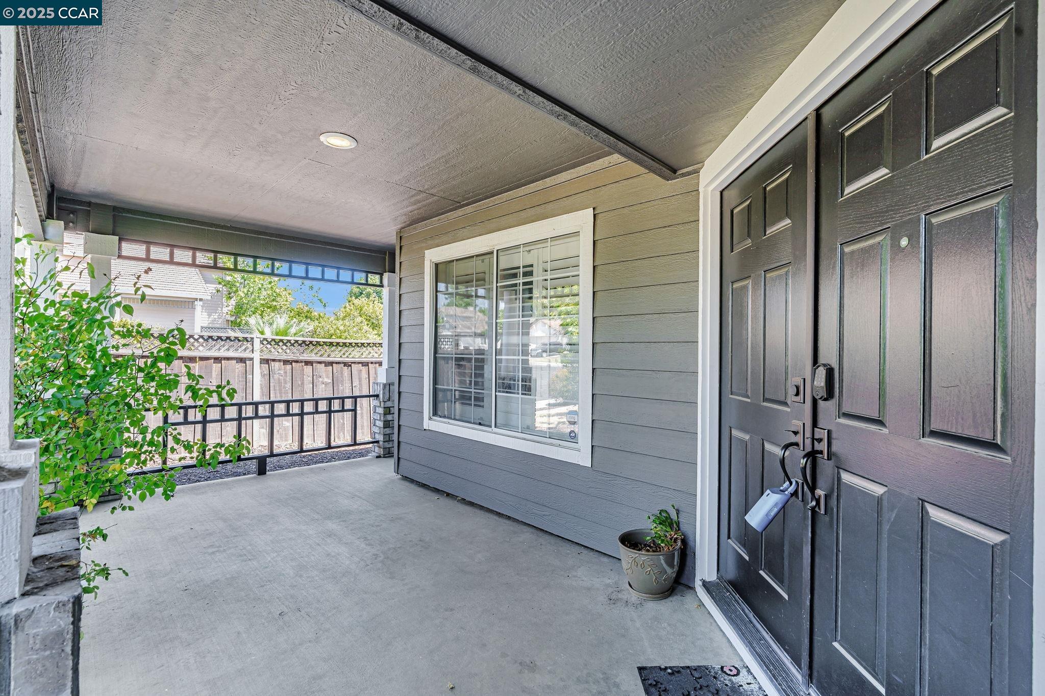 Detail Gallery Image 4 of 40 For 5103 Pioneer Way, Antioch,  CA 94531 - 3 Beds | 2/1 Baths