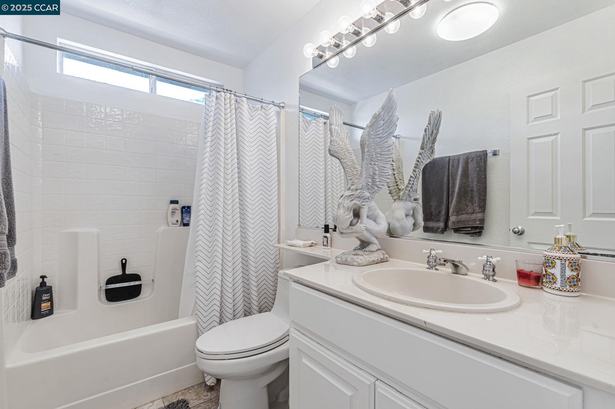 Detail Gallery Image 33 of 40 For 5103 Pioneer Way, Antioch,  CA 94531 - 3 Beds | 2/1 Baths
