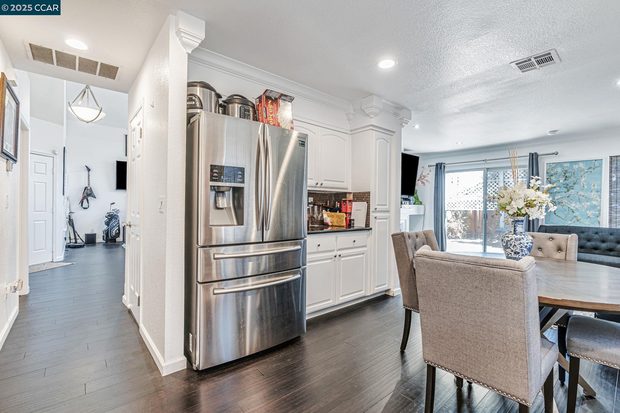 Detail Gallery Image 10 of 40 For 5103 Pioneer Way, Antioch,  CA 94531 - 3 Beds | 2/1 Baths
