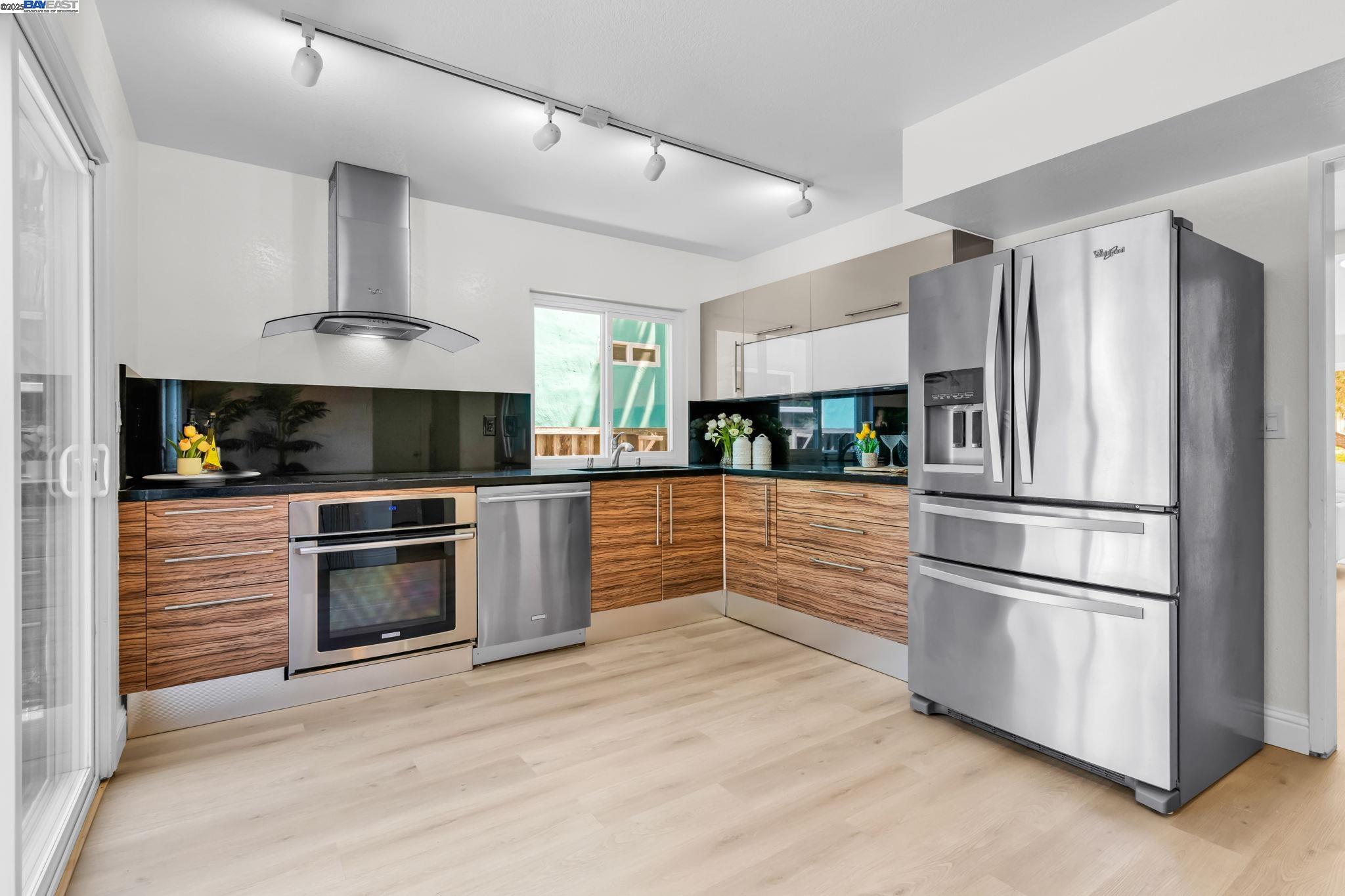 Detail Gallery Image 16 of 44 For 3145 Chillum Ct, San Jose,  CA 95148 - 3 Beds | 2/1 Baths