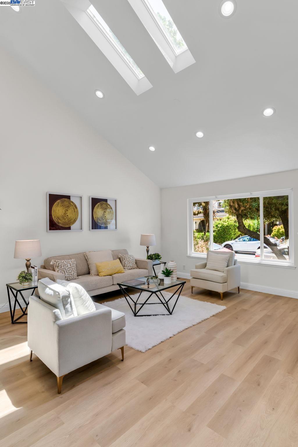 Detail Gallery Image 4 of 44 For 3145 Chillum Ct, San Jose,  CA 95148 - 3 Beds | 2/1 Baths