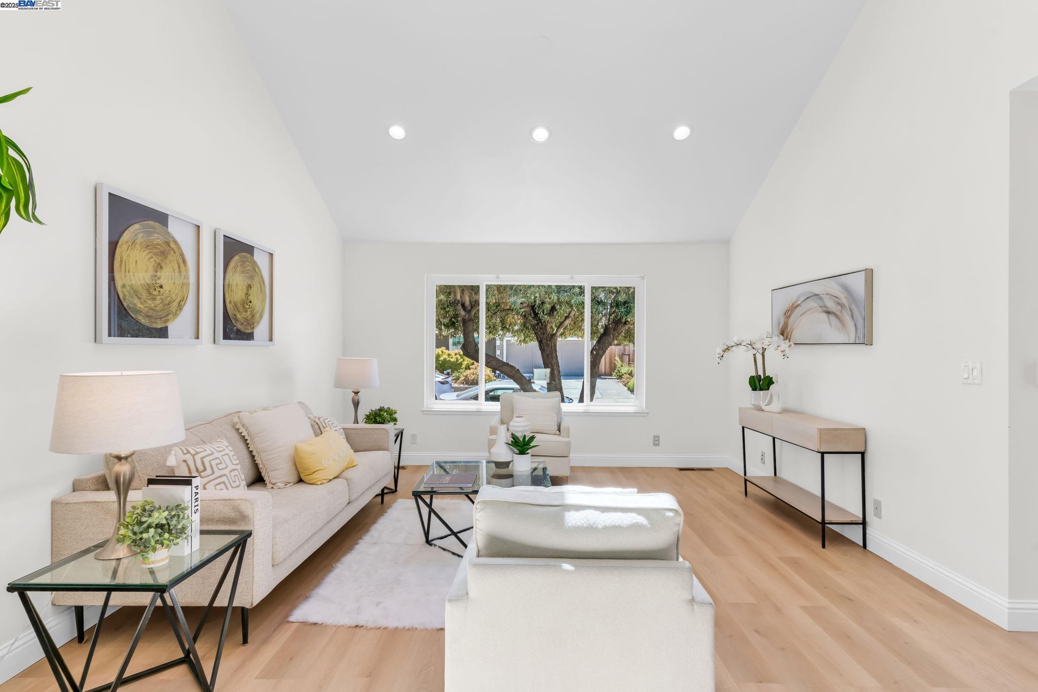 Detail Gallery Image 5 of 44 For 3145 Chillum Ct, San Jose,  CA 95148 - 3 Beds | 2/1 Baths