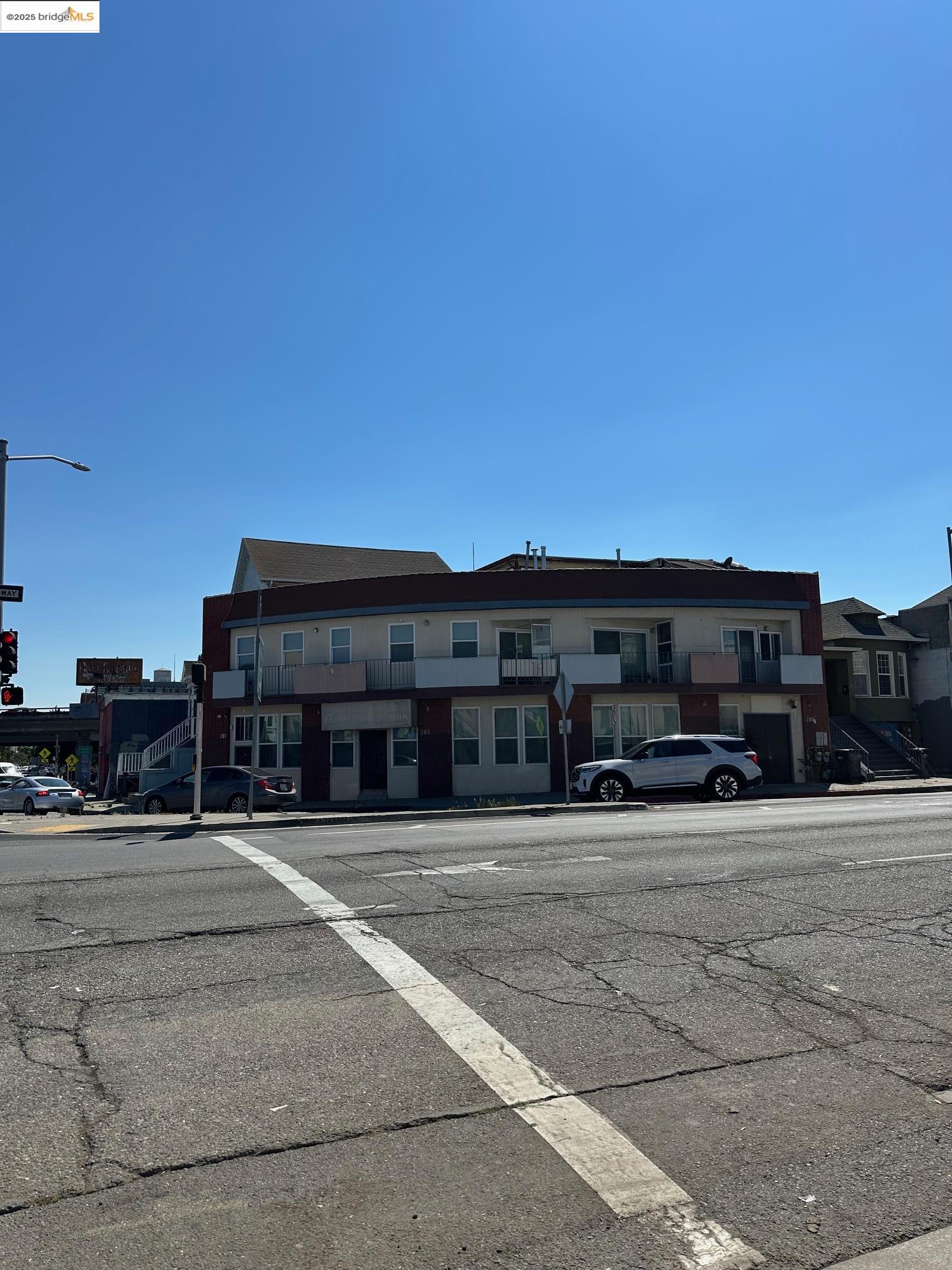 Detail Gallery Image 1 of 1 For 201 7th St, Oakland,  CA 94607 - – Beds | – Baths