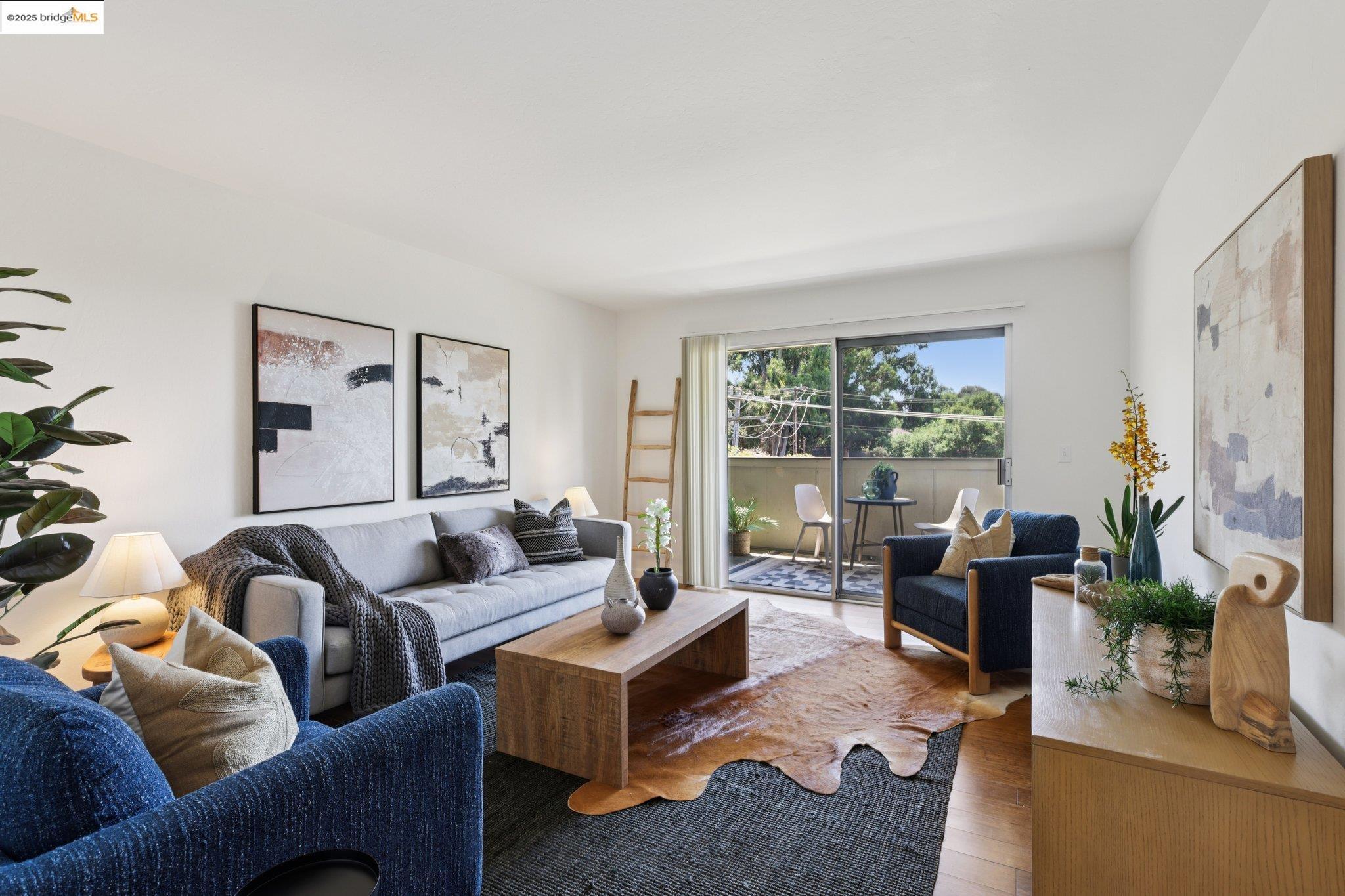 More Details about MLS # 41104780 : 1502 E ST # 6
