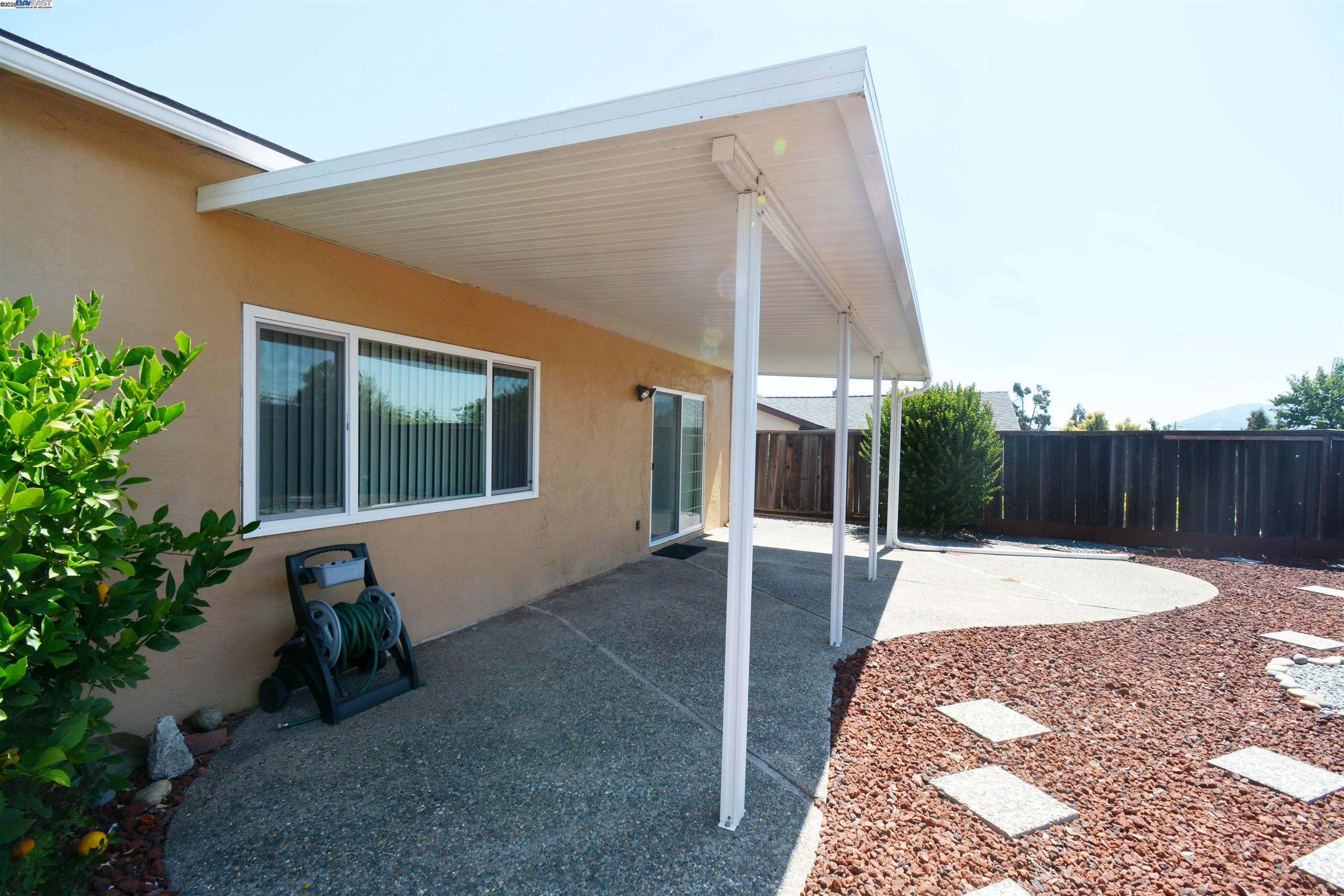 Detail Gallery Image 21 of 23 For 2120 Shasta, Martinez,  CA 94553 - 3 Beds | 2 Baths