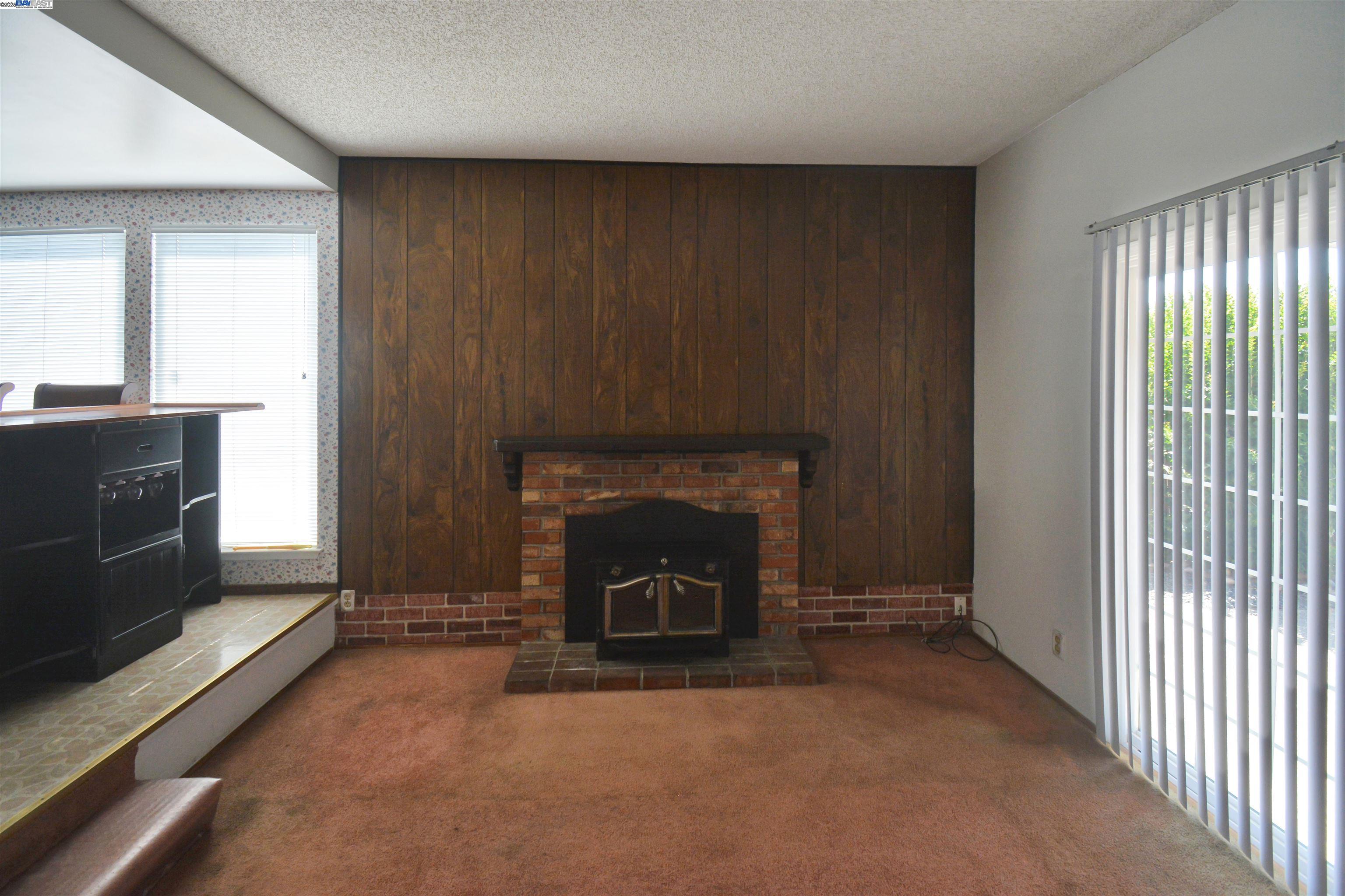 Detail Gallery Image 6 of 23 For 2120 Shasta, Martinez,  CA 94553 - 3 Beds | 2 Baths