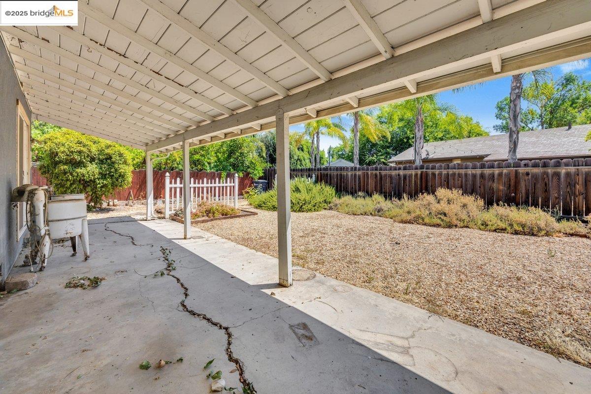 Detail Gallery Image 28 of 31 For 1702 Sherwood Ave, Modesto,  CA 95350 - 3 Beds | 2 Baths