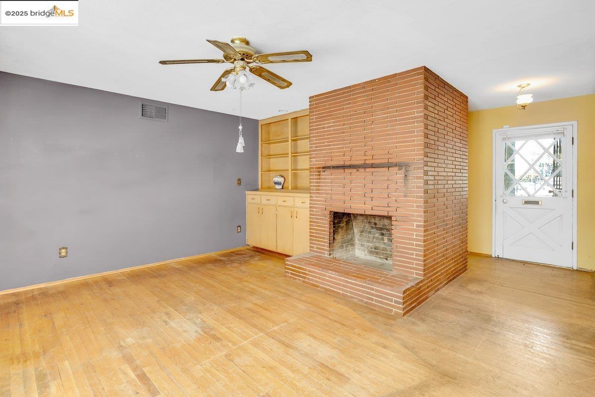 Detail Gallery Image 9 of 31 For 1702 Sherwood Ave, Modesto,  CA 95350 - 3 Beds | 2 Baths