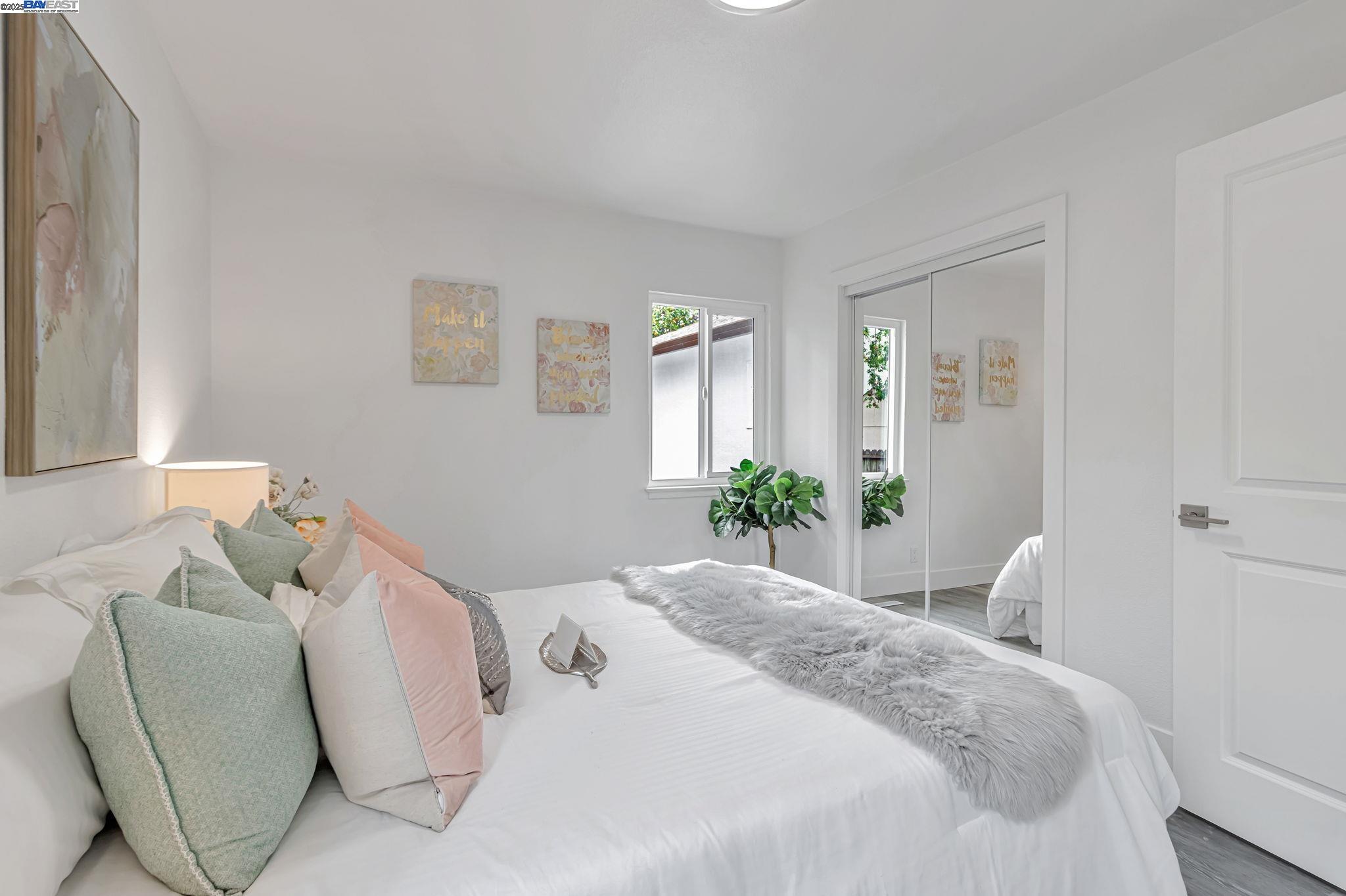 Detail Gallery Image 21 of 41 For 5835 Morse Dr, Oakland,  CA 94605 - 3 Beds | 2 Baths