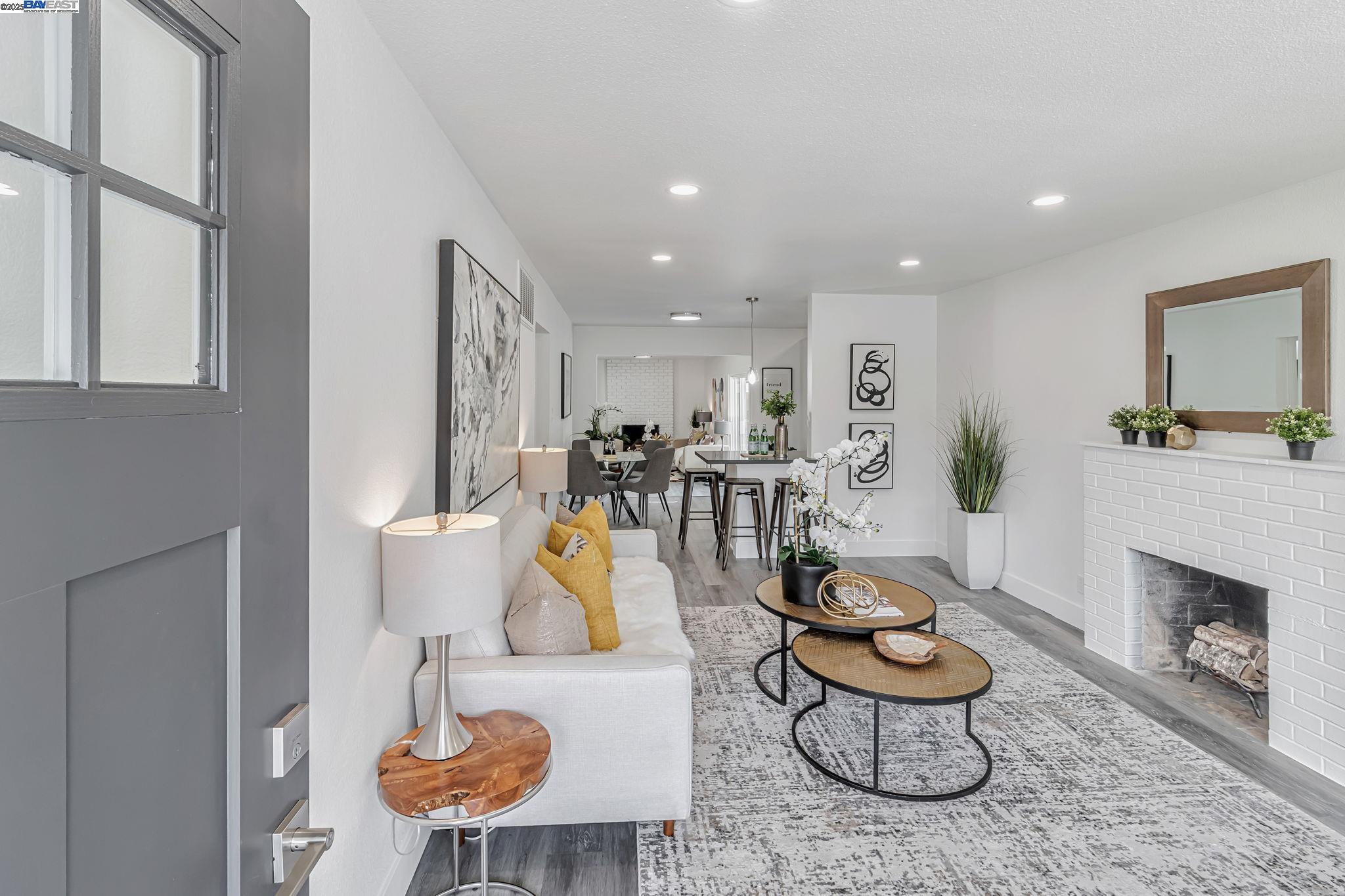 Detail Gallery Image 8 of 41 For 5835 Morse Dr, Oakland,  CA 94605 - 3 Beds | 2 Baths