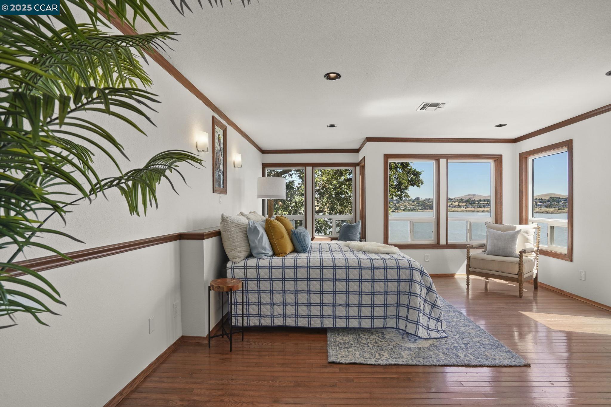 Detail Gallery Image 19 of 55 For 376 Winslow St, Crockett,  CA 94525 - 3 Beds | 2 Baths