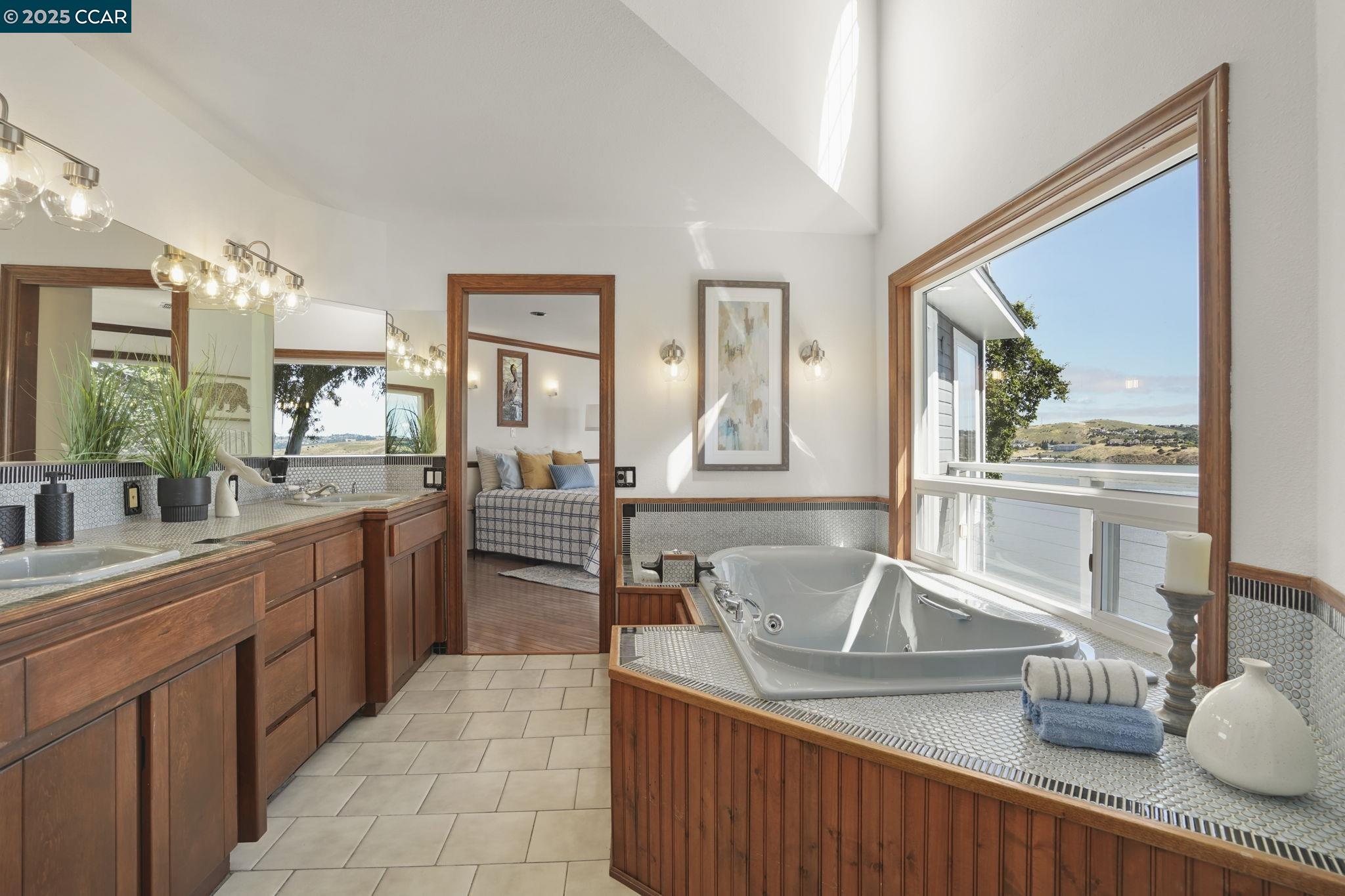 Detail Gallery Image 22 of 55 For 376 Winslow St, Crockett,  CA 94525 - 3 Beds | 2 Baths