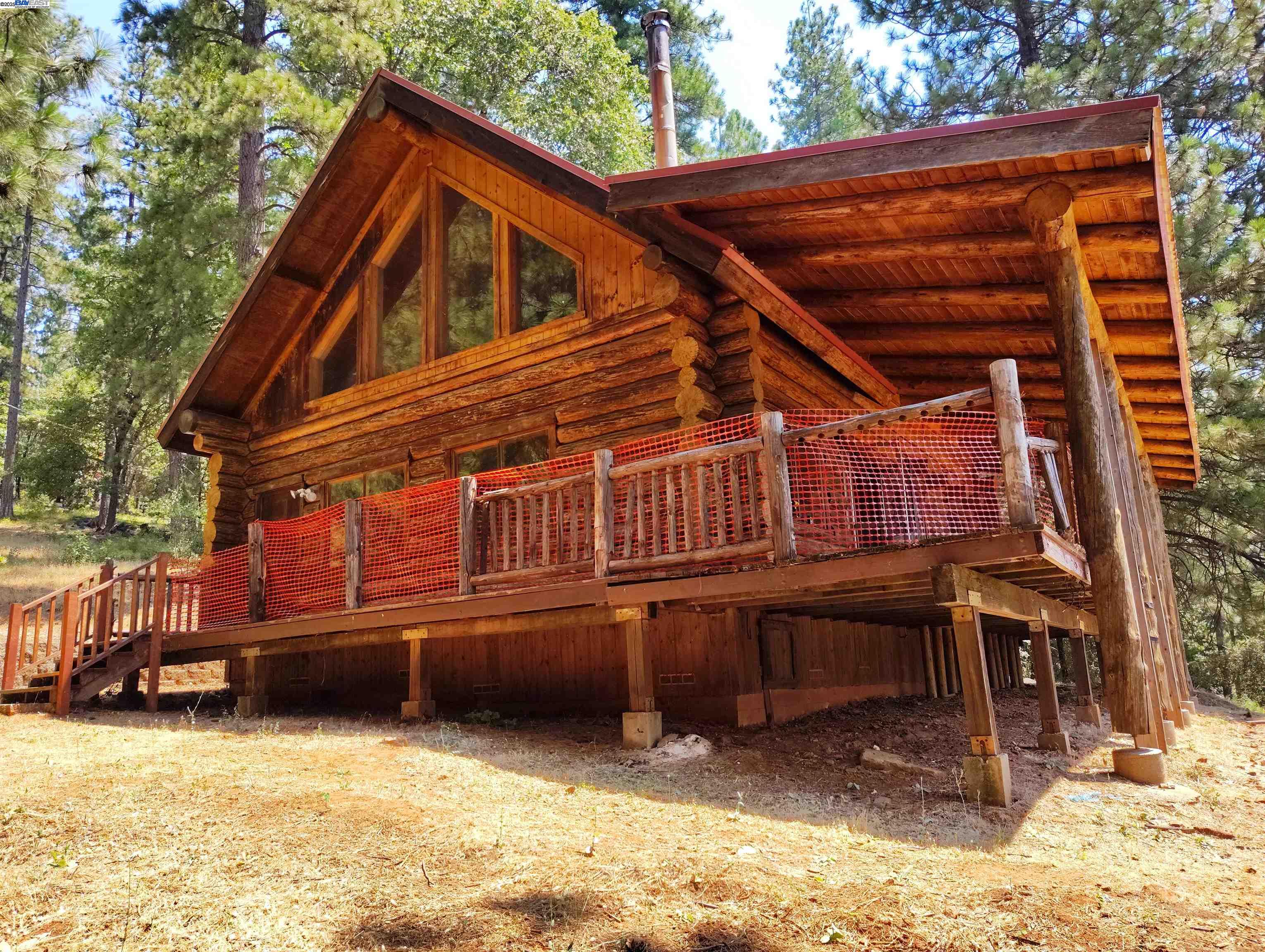 Detail Gallery Image 1 of 35 For 480 Ridge Rd, North San Juan,  CA 95960 - 2 Beds | 2 Baths