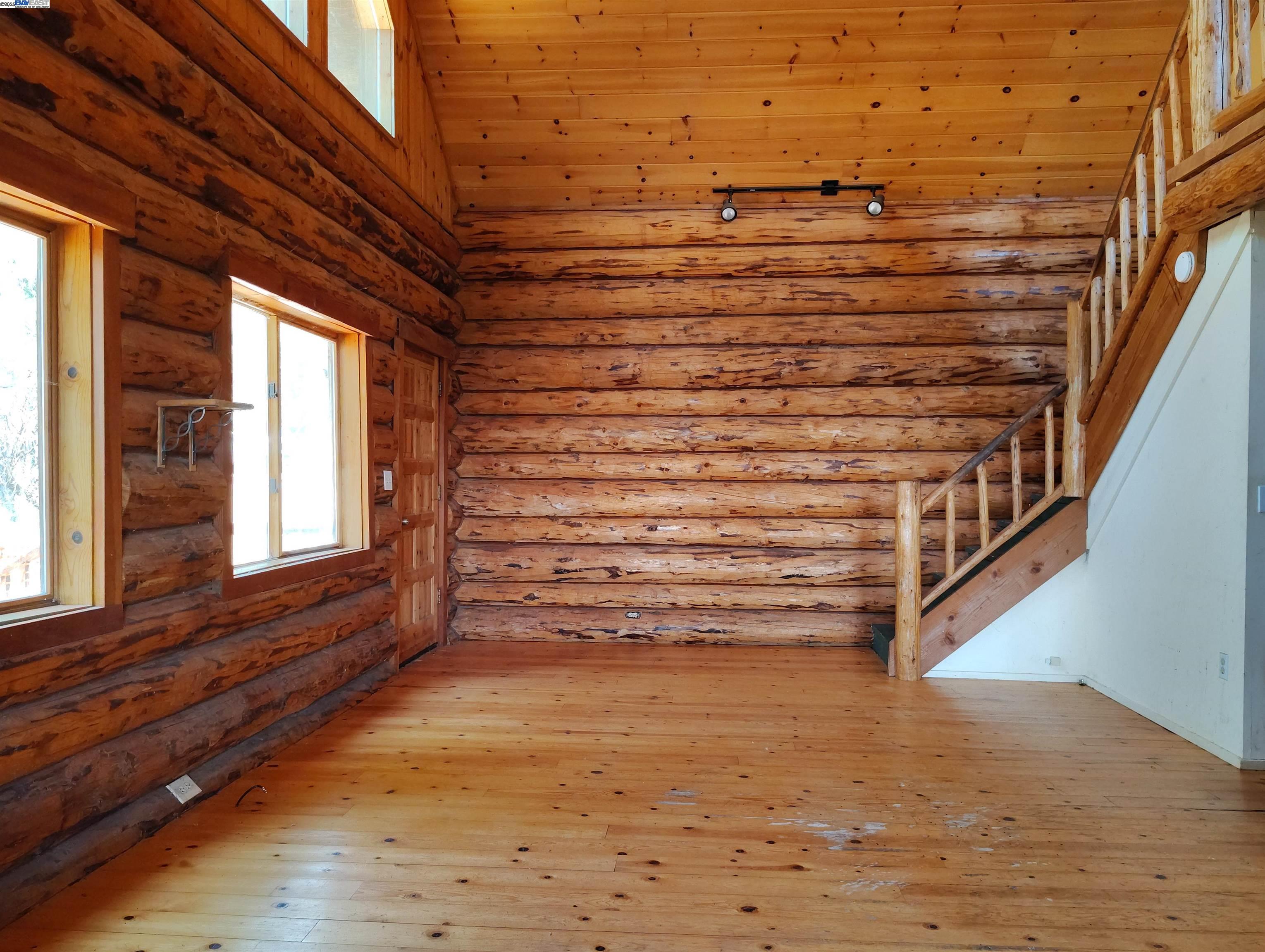 Detail Gallery Image 12 of 35 For 480 Ridge Rd, North San Juan,  CA 95960 - 2 Beds | 2 Baths