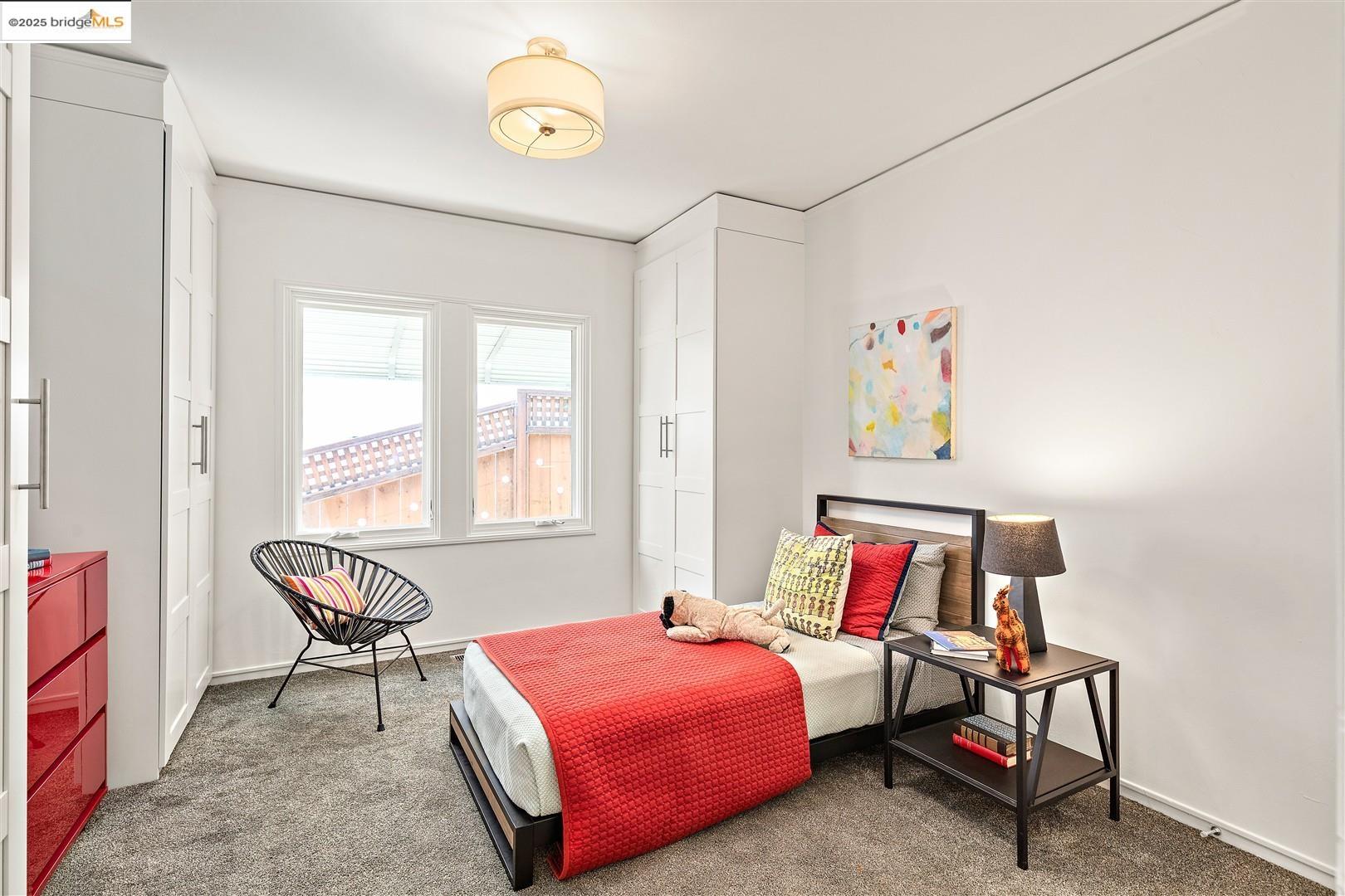 Detail Gallery Image 13 of 28 For 4007 Lyman Rd, Oakland,  CA 94602 - 2 Beds | 1 Baths