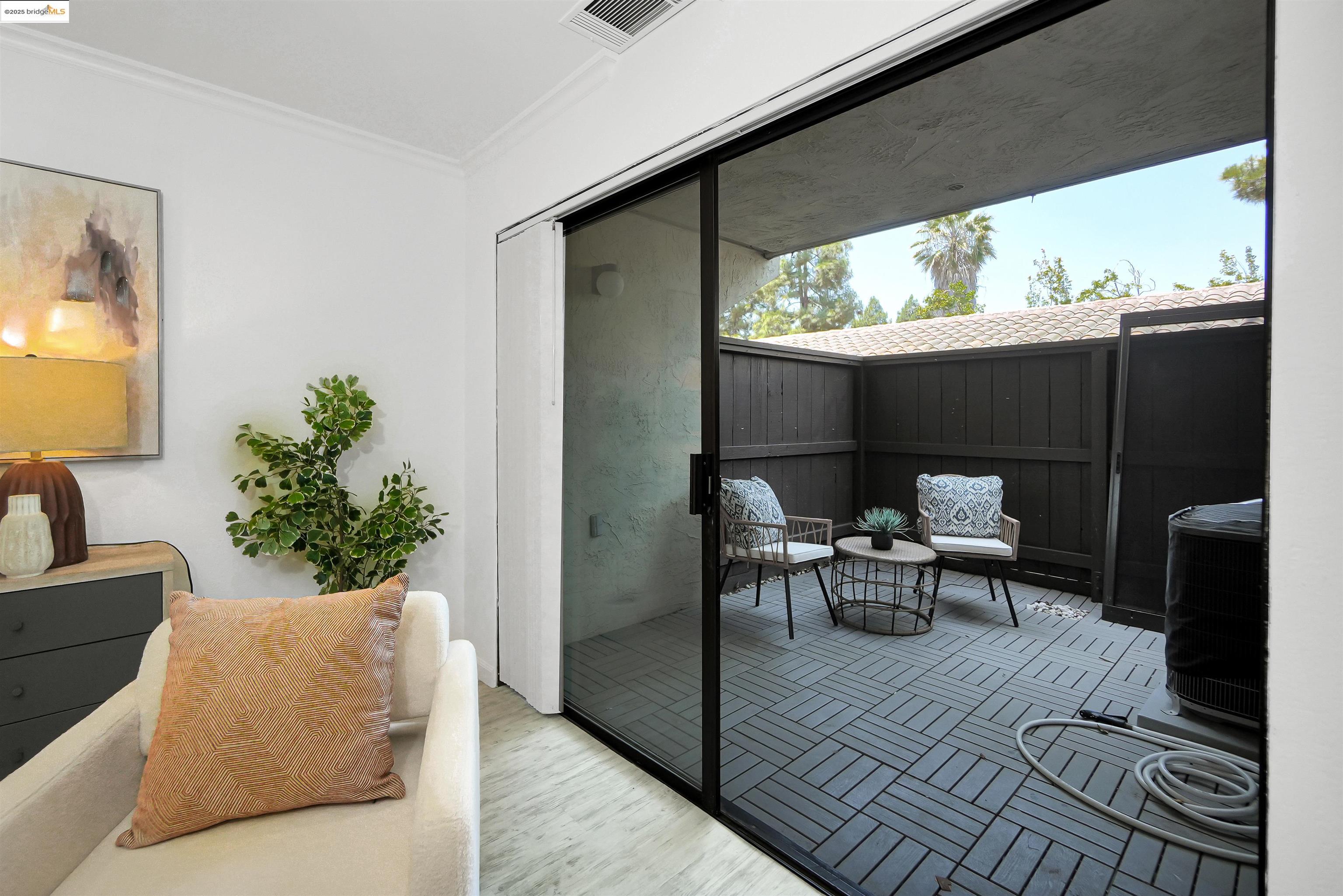 Detail Gallery Image 20 of 56 For 39821 Cedar Blvd #111,  Newark,  CA 94560 - 3 Beds | 2 Baths