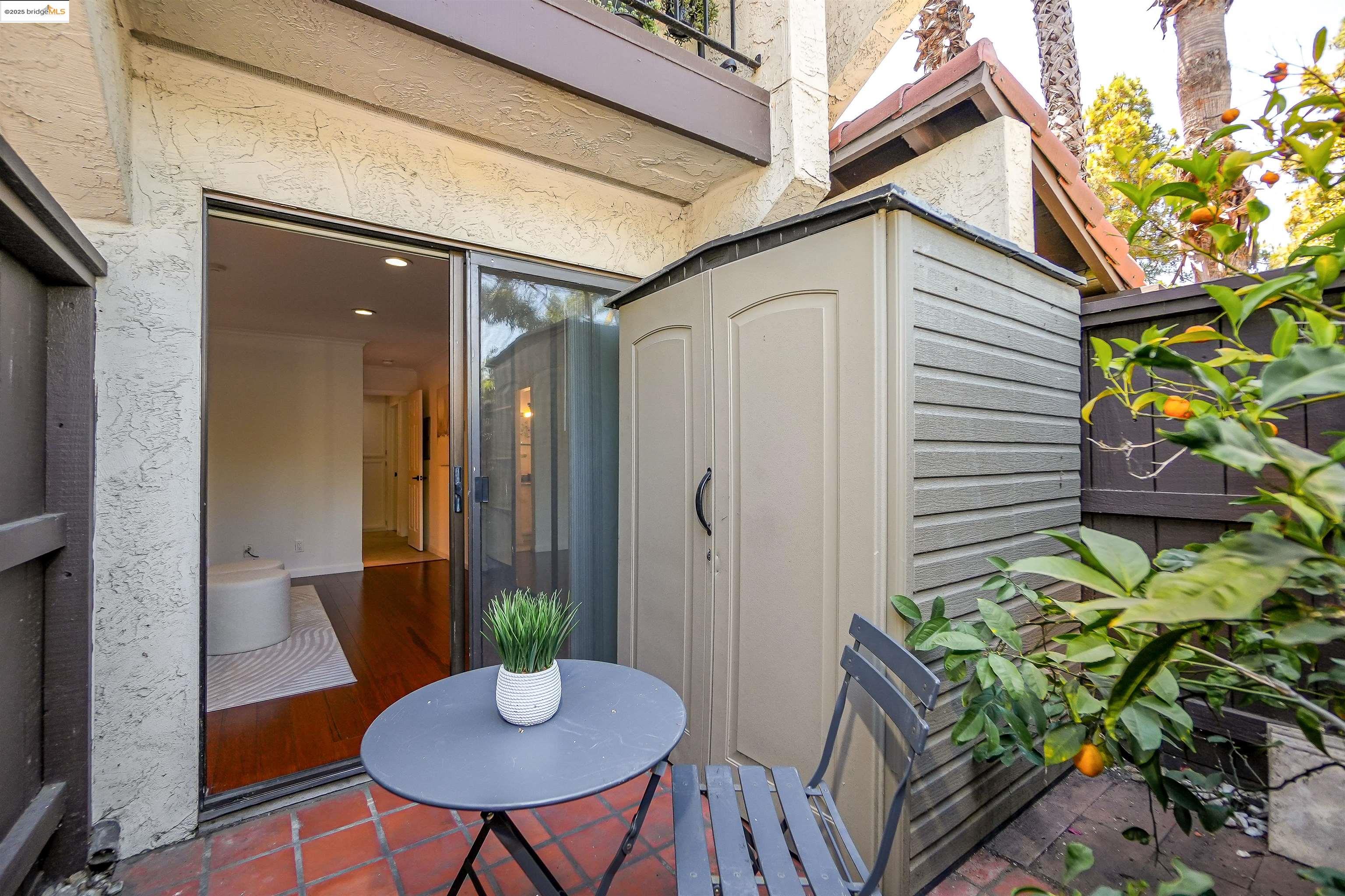 Detail Gallery Image 28 of 56 For 39821 Cedar Blvd #111,  Newark,  CA 94560 - 3 Beds | 2 Baths