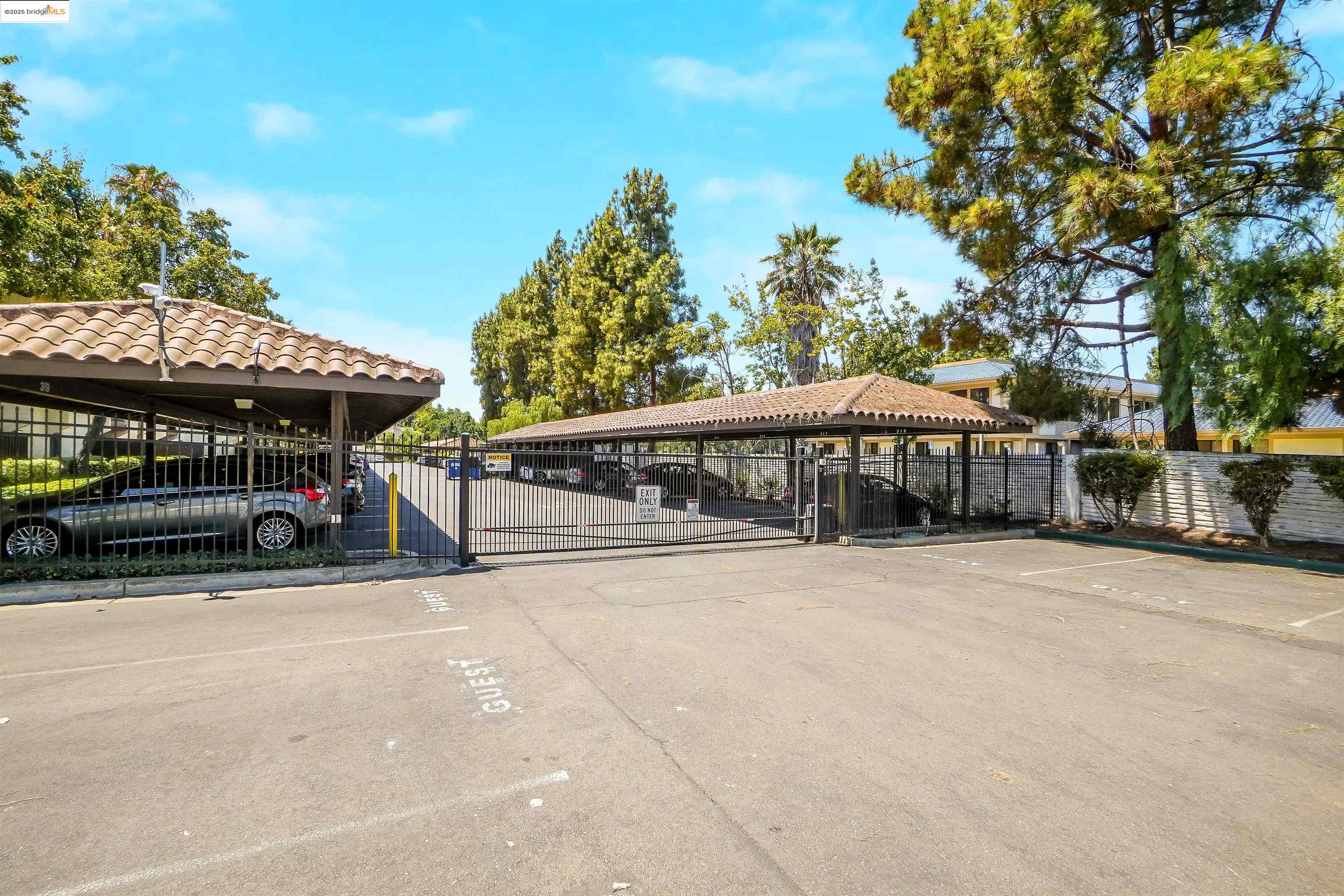 Detail Gallery Image 34 of 56 For 39821 Cedar Blvd #111,  Newark,  CA 94560 - 3 Beds | 2 Baths