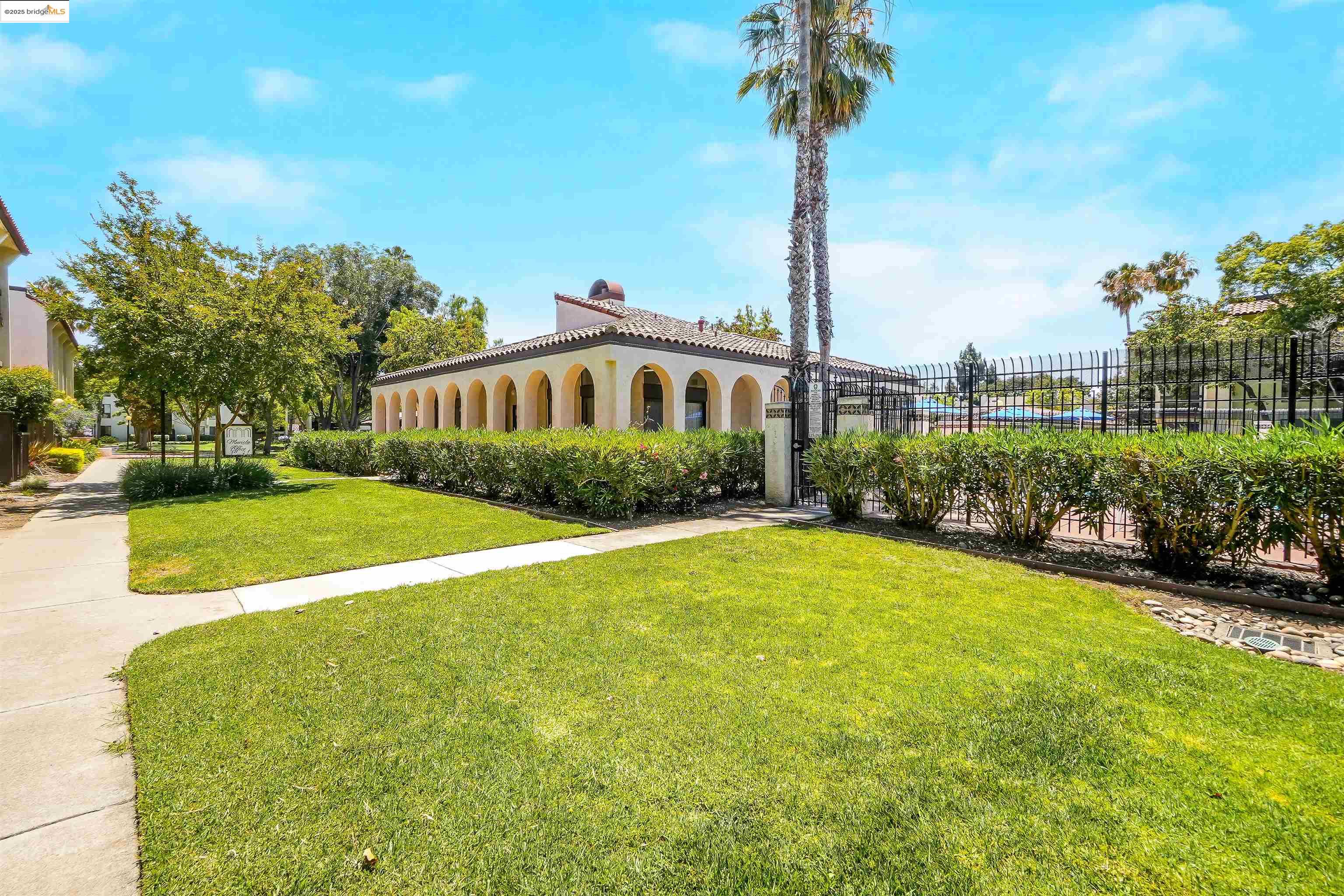 Detail Gallery Image 38 of 56 For 39821 Cedar Blvd #111,  Newark,  CA 94560 - 3 Beds | 2 Baths