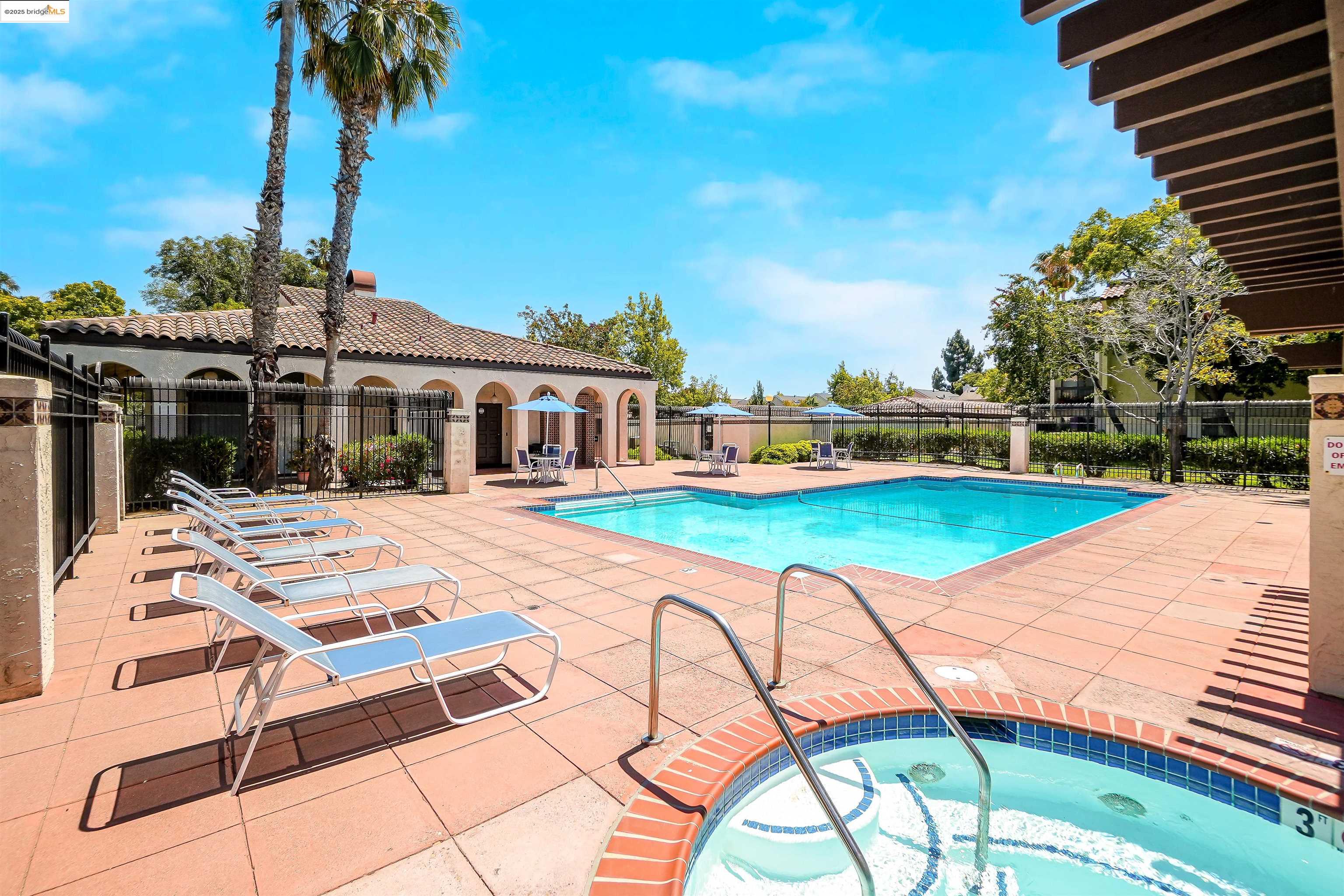 Detail Gallery Image 46 of 56 For 39821 Cedar Blvd #111,  Newark,  CA 94560 - 3 Beds | 2 Baths