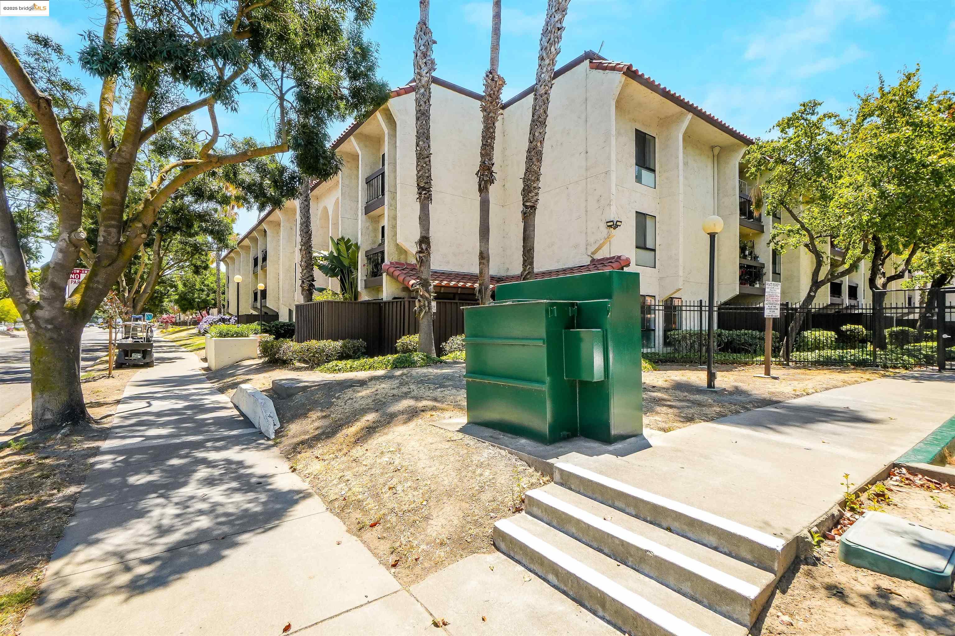 Detail Gallery Image 55 of 56 For 39821 Cedar Blvd #111,  Newark,  CA 94560 - 3 Beds | 2 Baths