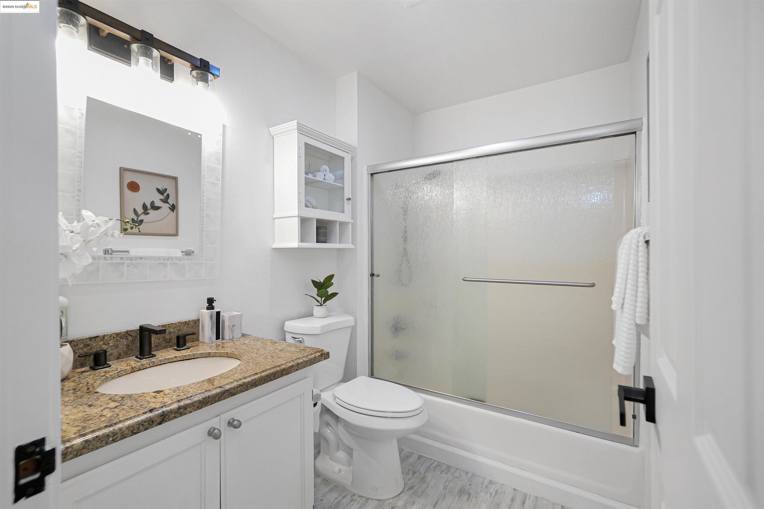 Detail Gallery Image 9 of 56 For 39821 Cedar Blvd #111,  Newark,  CA 94560 - 3 Beds | 2 Baths