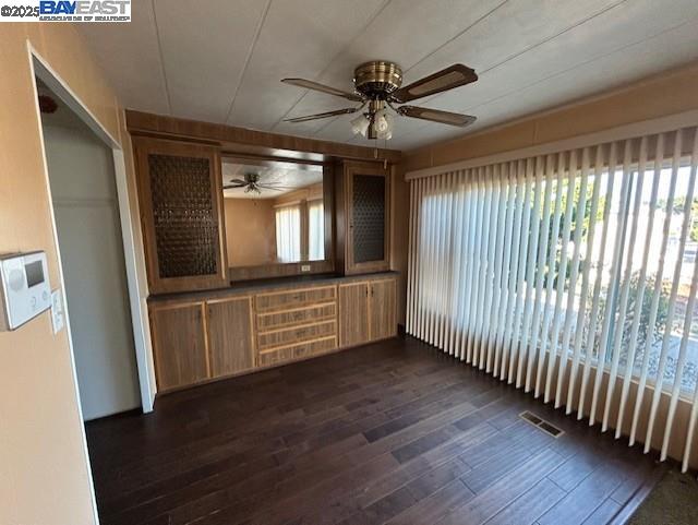 Detail Gallery Image 3 of 37 For 198 Hawaii Circle, Union City,  CA 94587 - 2 Beds | 2 Baths
