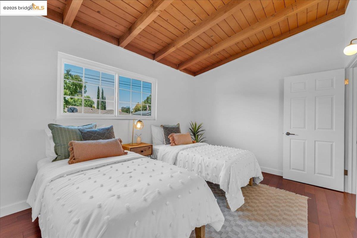 Detail Gallery Image 23 of 40 For 1818 Paul Ln, Concord,  CA 94521 - 3 Beds | 2 Baths