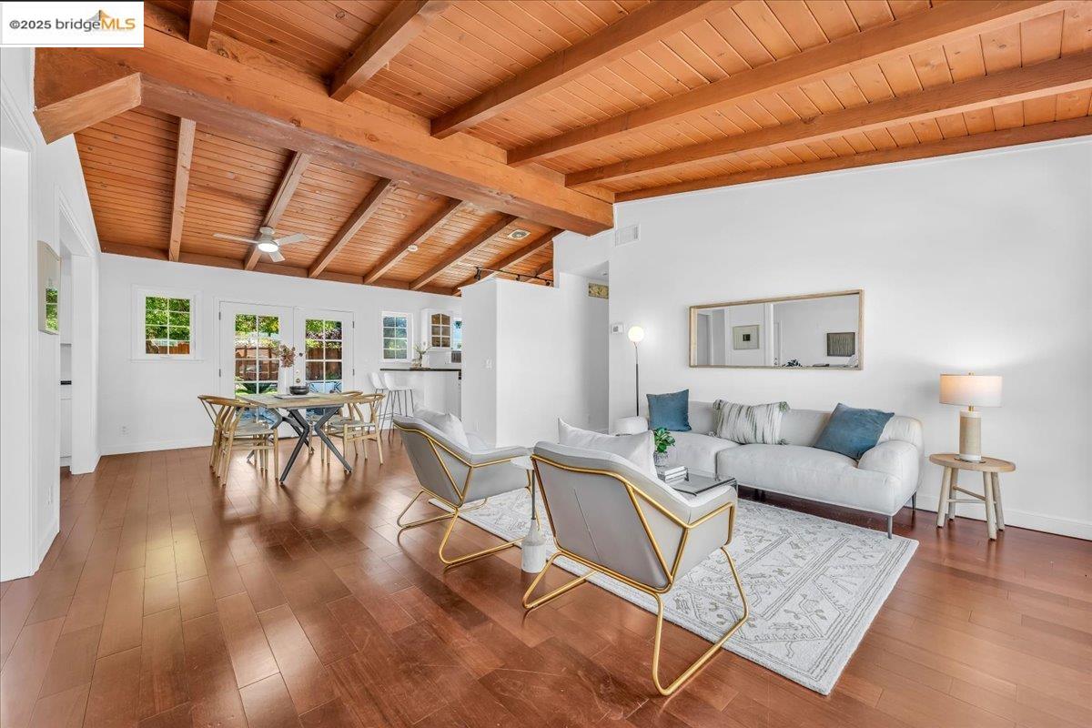 Detail Gallery Image 10 of 40 For 1818 Paul Ln, Concord,  CA 94521 - 3 Beds | 2 Baths