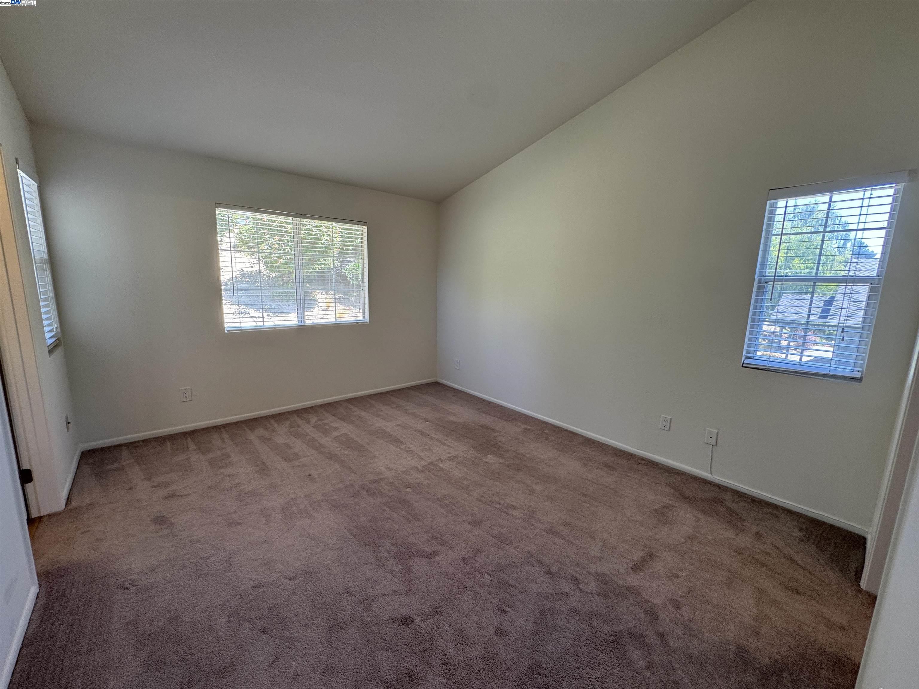 Detail Gallery Image 13 of 19 For 8145 Mountain View Dr #H,  Pleasanton,  CA 94588 - 3 Beds | 2 Baths