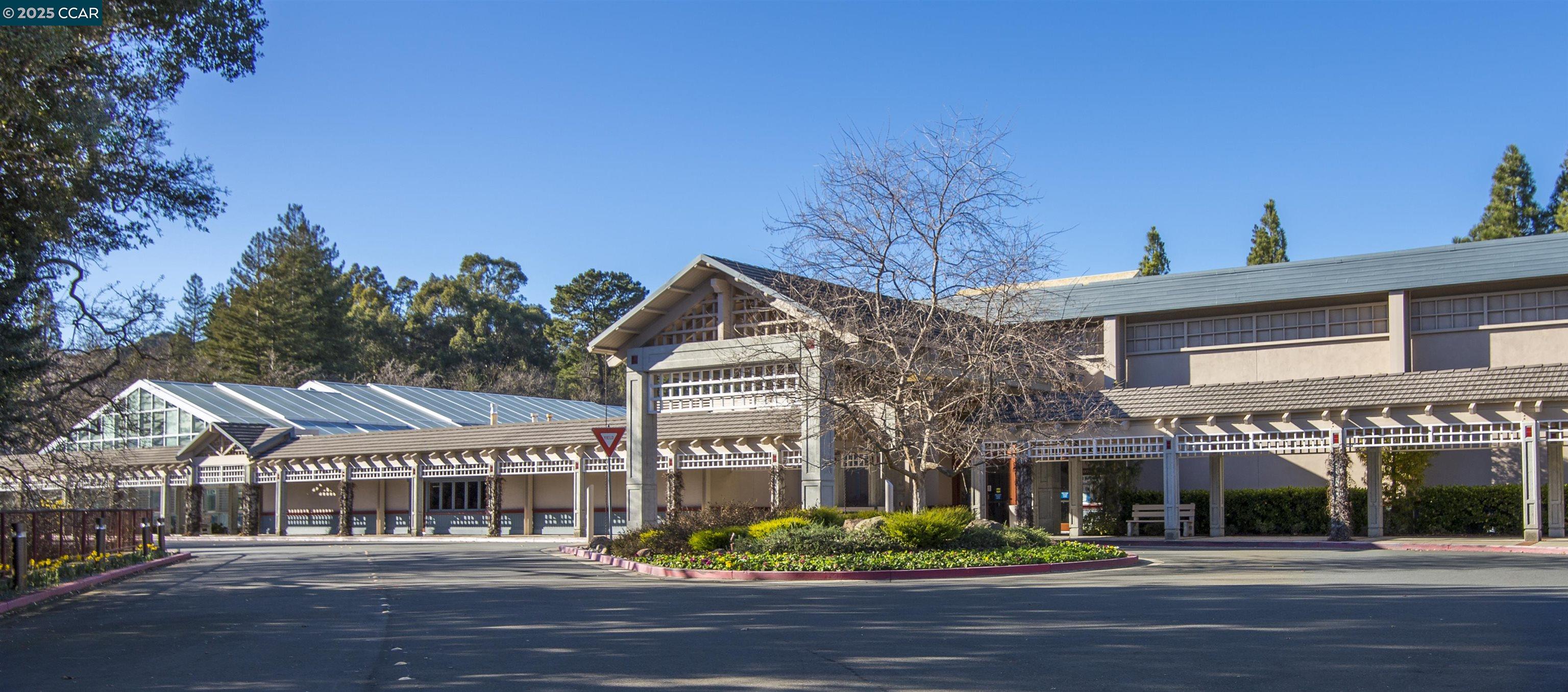 Detail Gallery Image 23 of 35 For 3395 Tice Creek Dr #2,  Walnut Creek,  CA 94595 - 1 Beds | 1 Baths