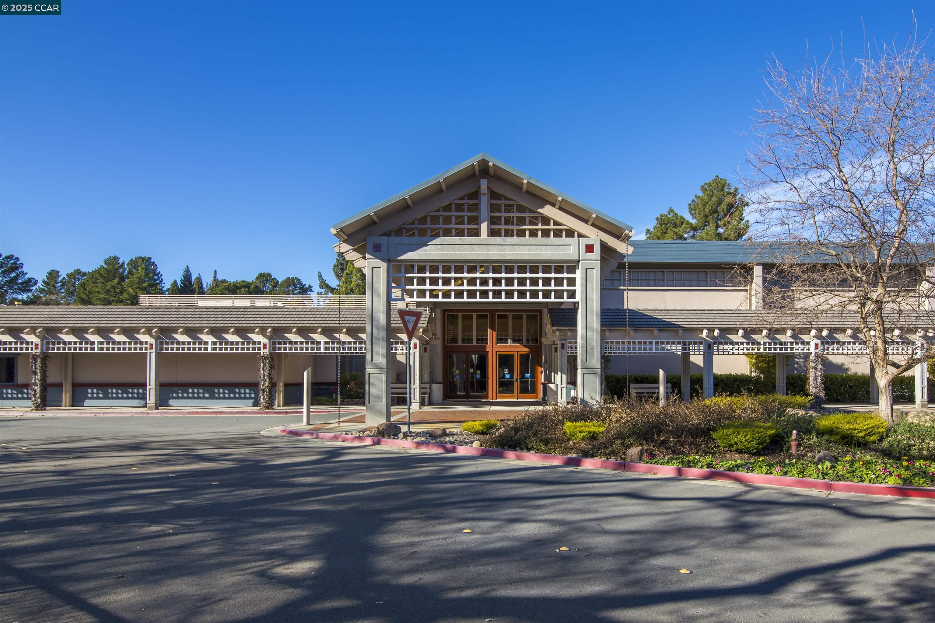 Detail Gallery Image 33 of 35 For 3395 Tice Creek Dr #2,  Walnut Creek,  CA 94595 - 1 Beds | 1 Baths